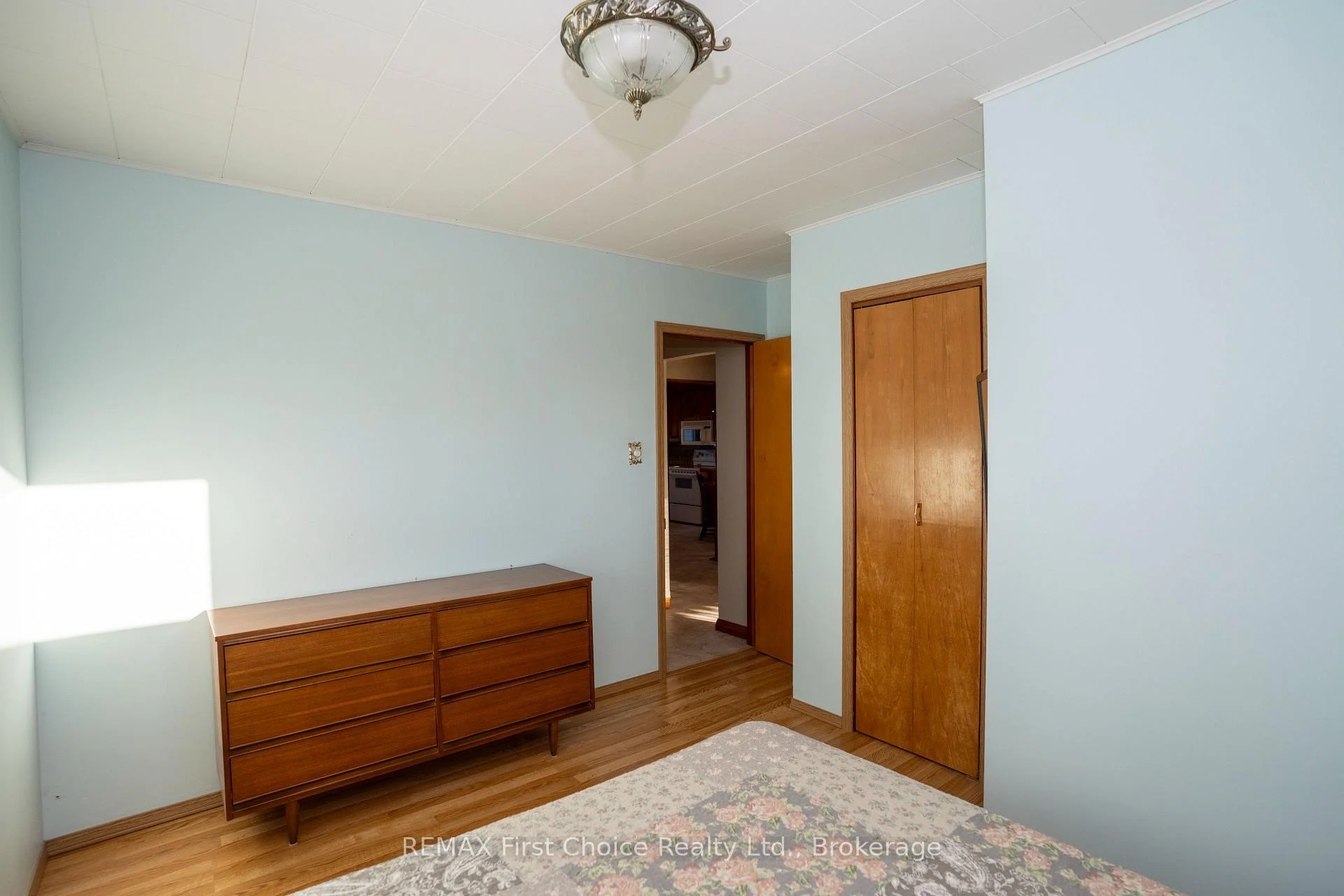 Photo 15 of 942 Crowe Avenue, Fort Frances — HOMEH