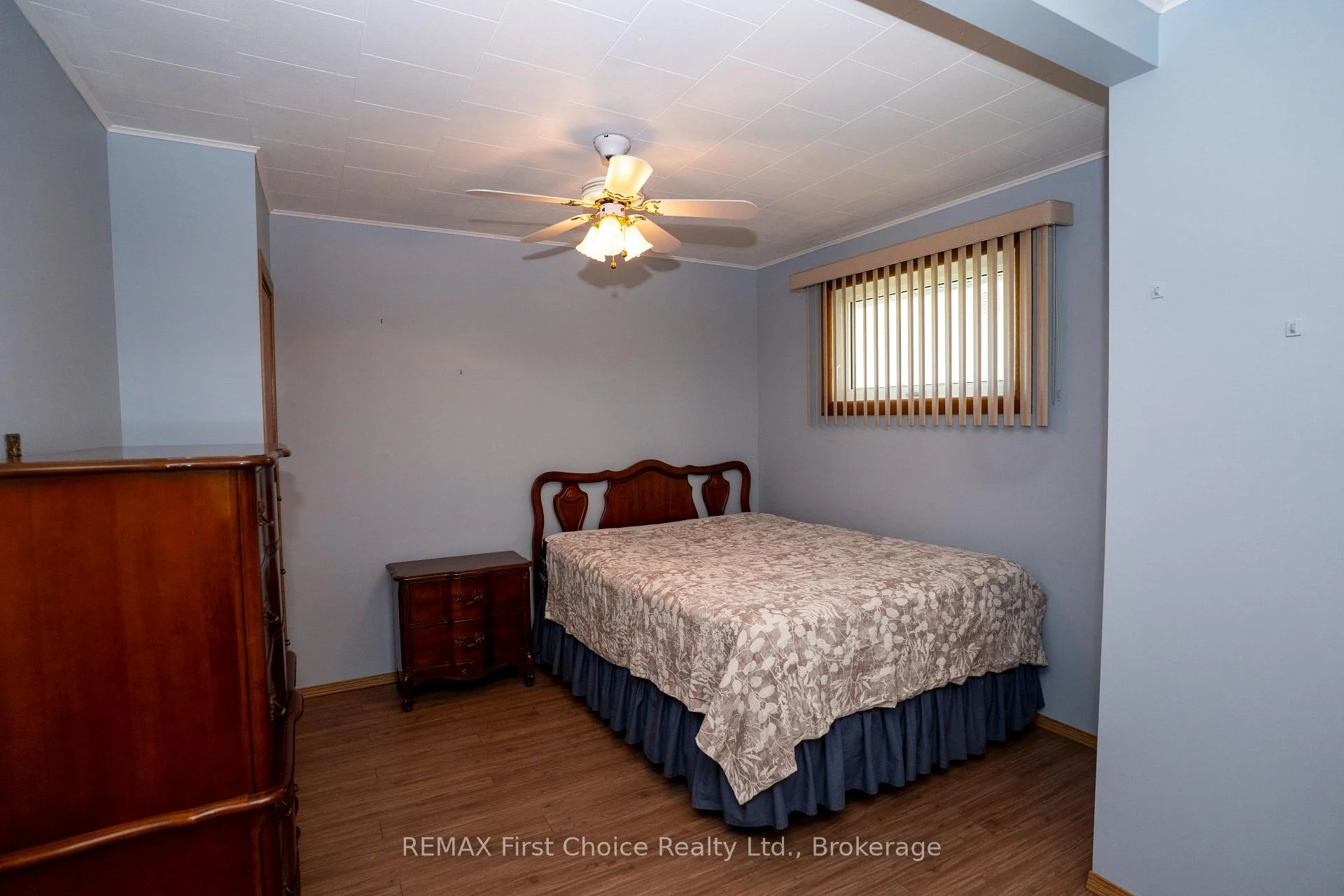 Photo 11 of 942 Crowe Avenue, Fort Frances — HOMEH