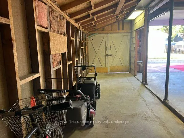 Photo 39 of 942 Crowe Avenue, Fort Frances — HOMEH
