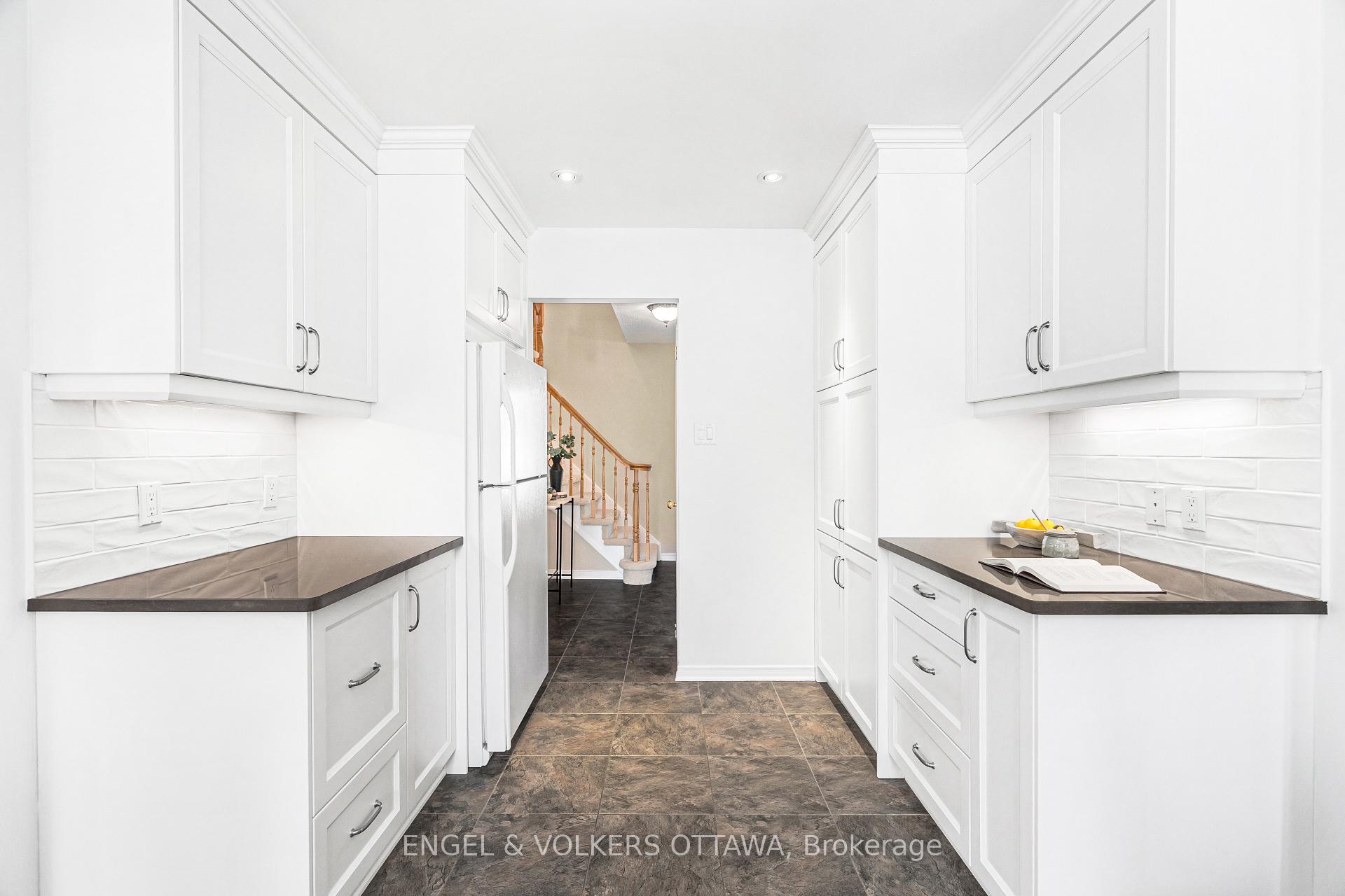 Photo 19 of 6 Forest Heights Avenue, Ottawa, Stittsville (Central) — HOMEH