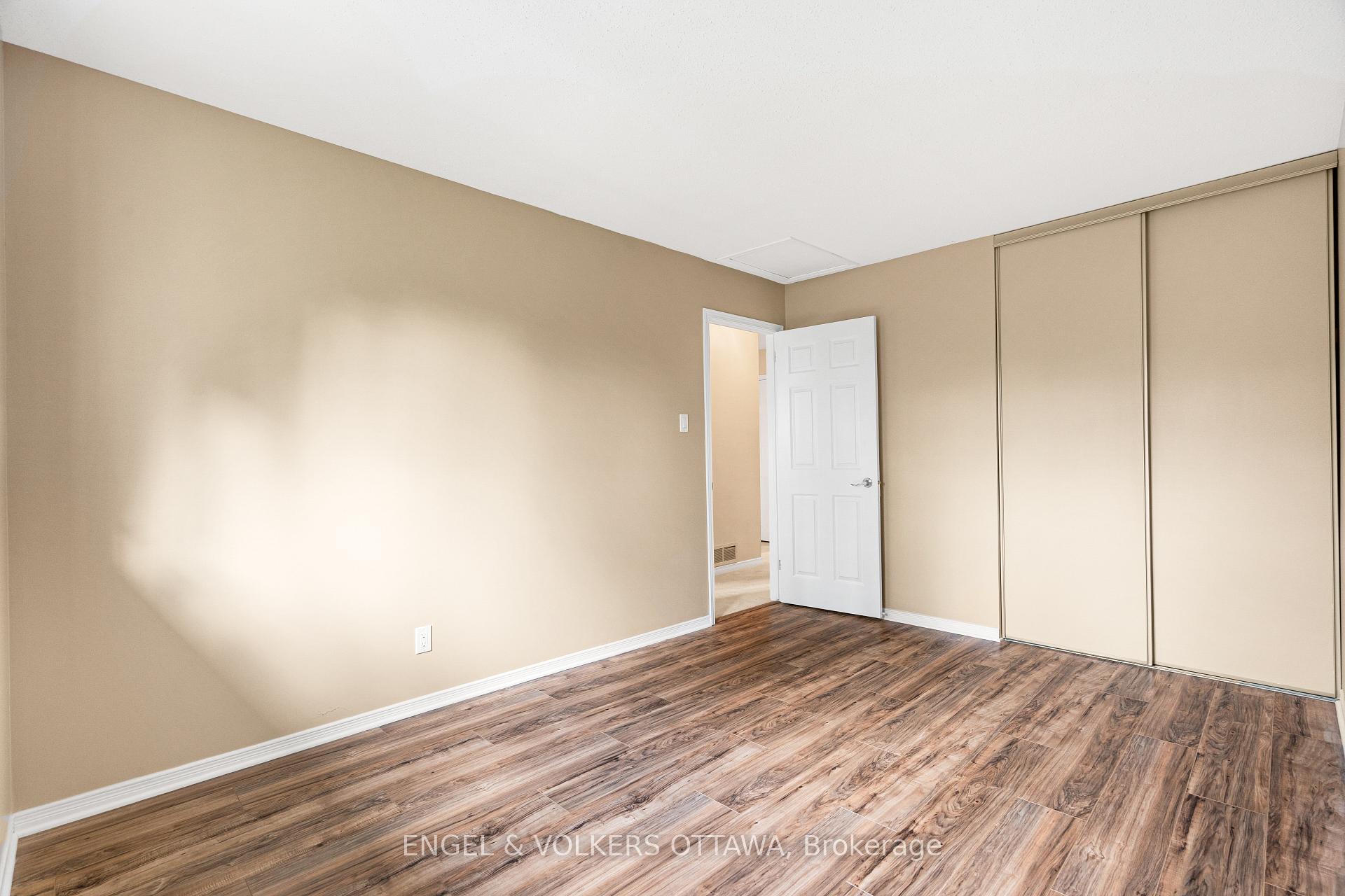 Photo 38 of 6 Forest Heights Avenue, Ottawa, Stittsville (Central) — HOMEH
