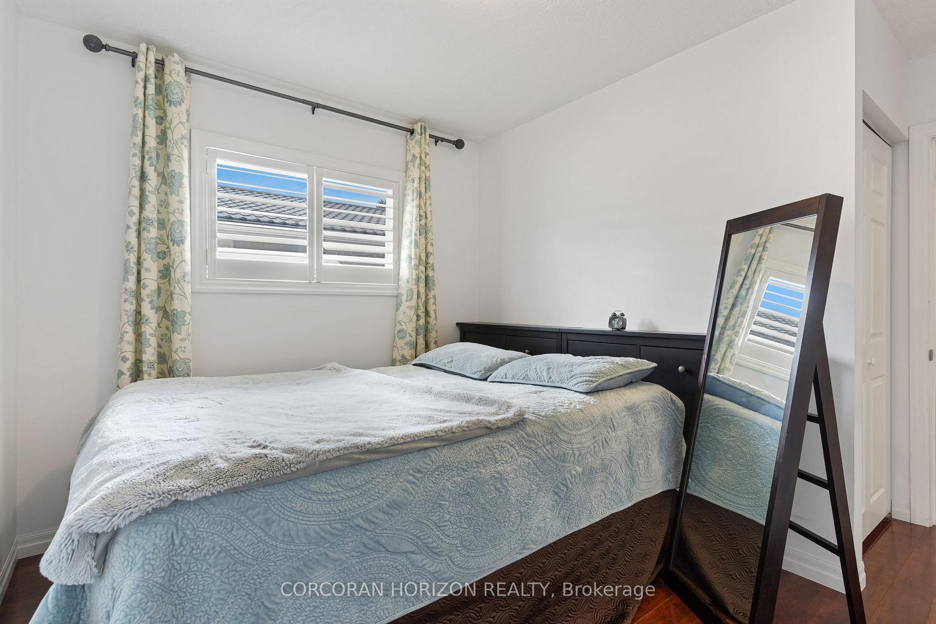 Photo 23 of 63 Cedarhill Crescent, Kitchener, Alpine — HOMEH