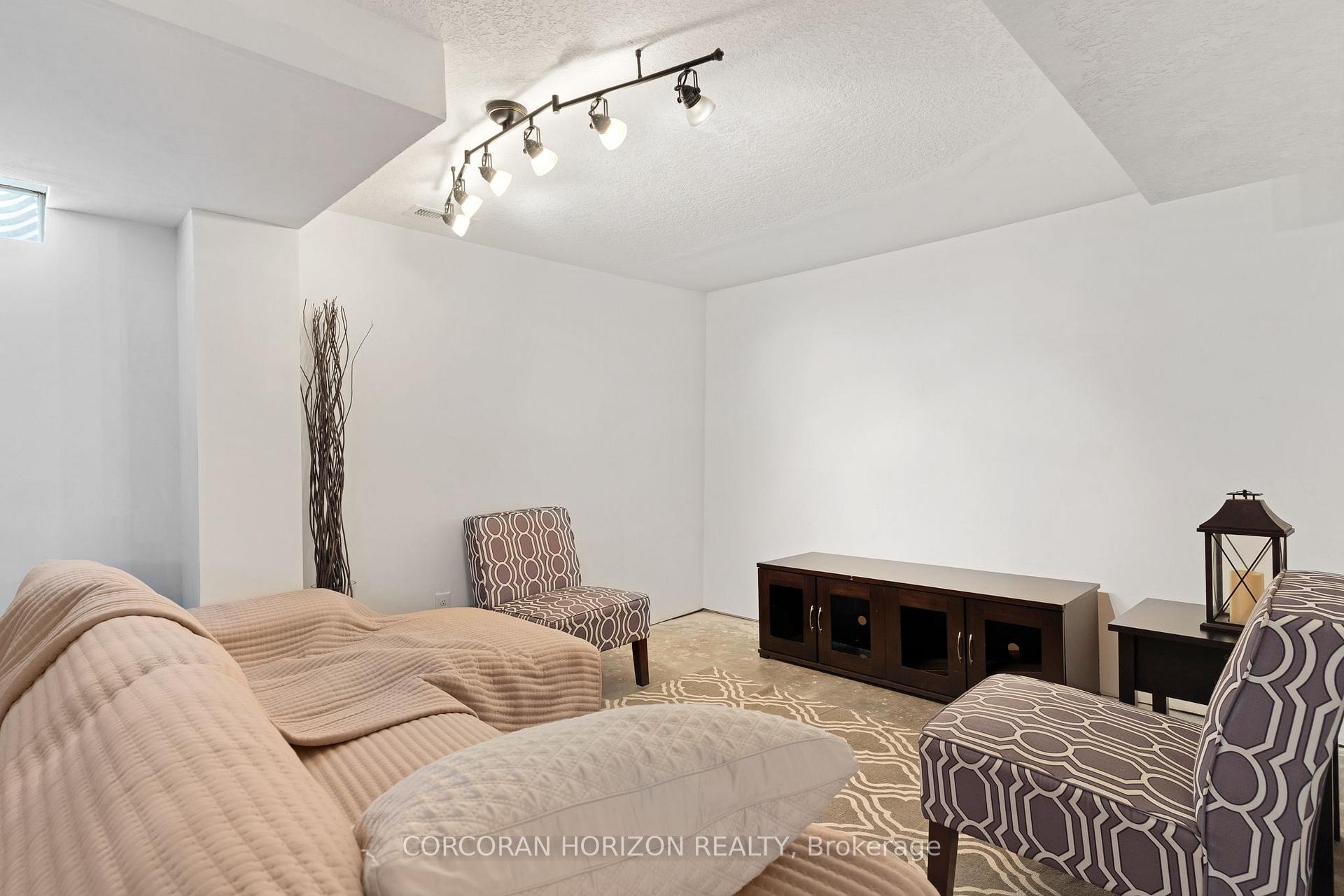 Photo 30 of 63 Cedarhill Crescent, Kitchener, Alpine — HOMEH