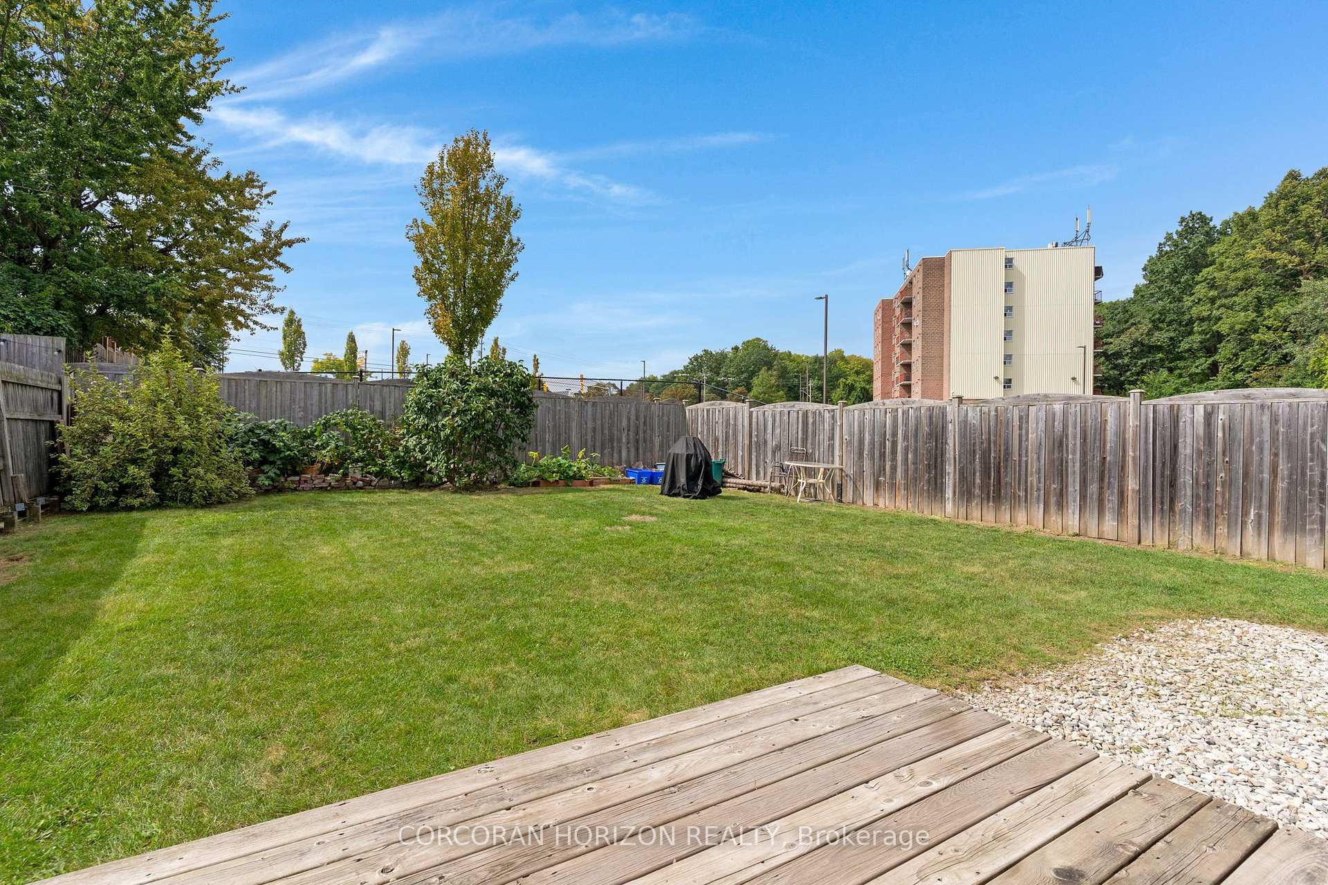 Photo 39 of 63 Cedarhill Crescent, Kitchener, Alpine — HOMEH