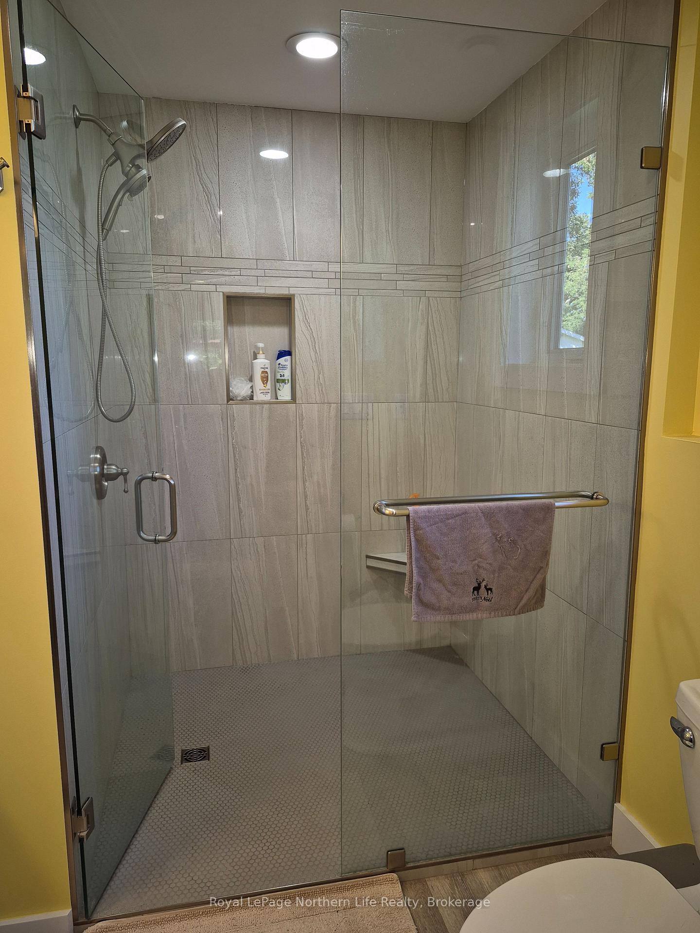 Photo 15 of 329 Poplar Street, Mattawa — HOMEH