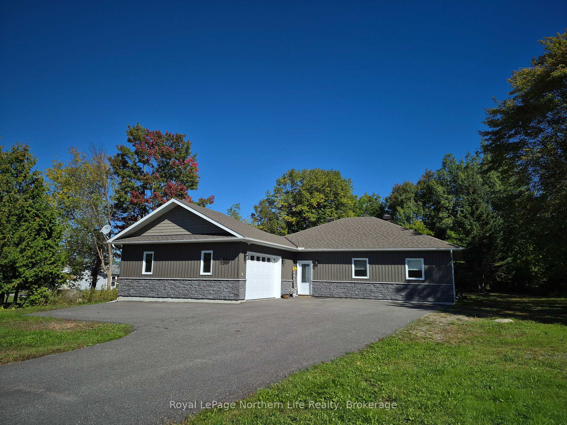 Photo 21 of 329 Poplar Street, Mattawa — HOMEH