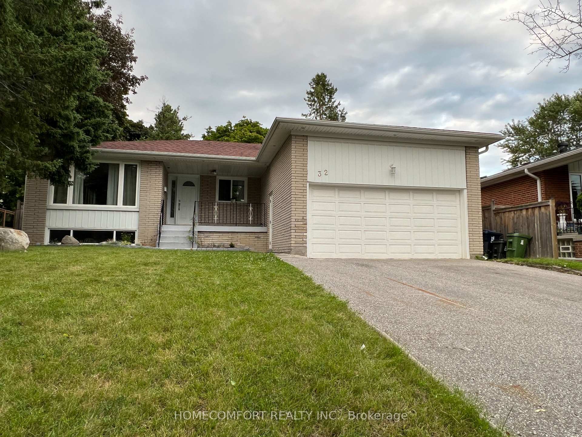 Photo 1 of 32 Eaglewing (main ) Court, Scarborough, Morningside — HOMEH