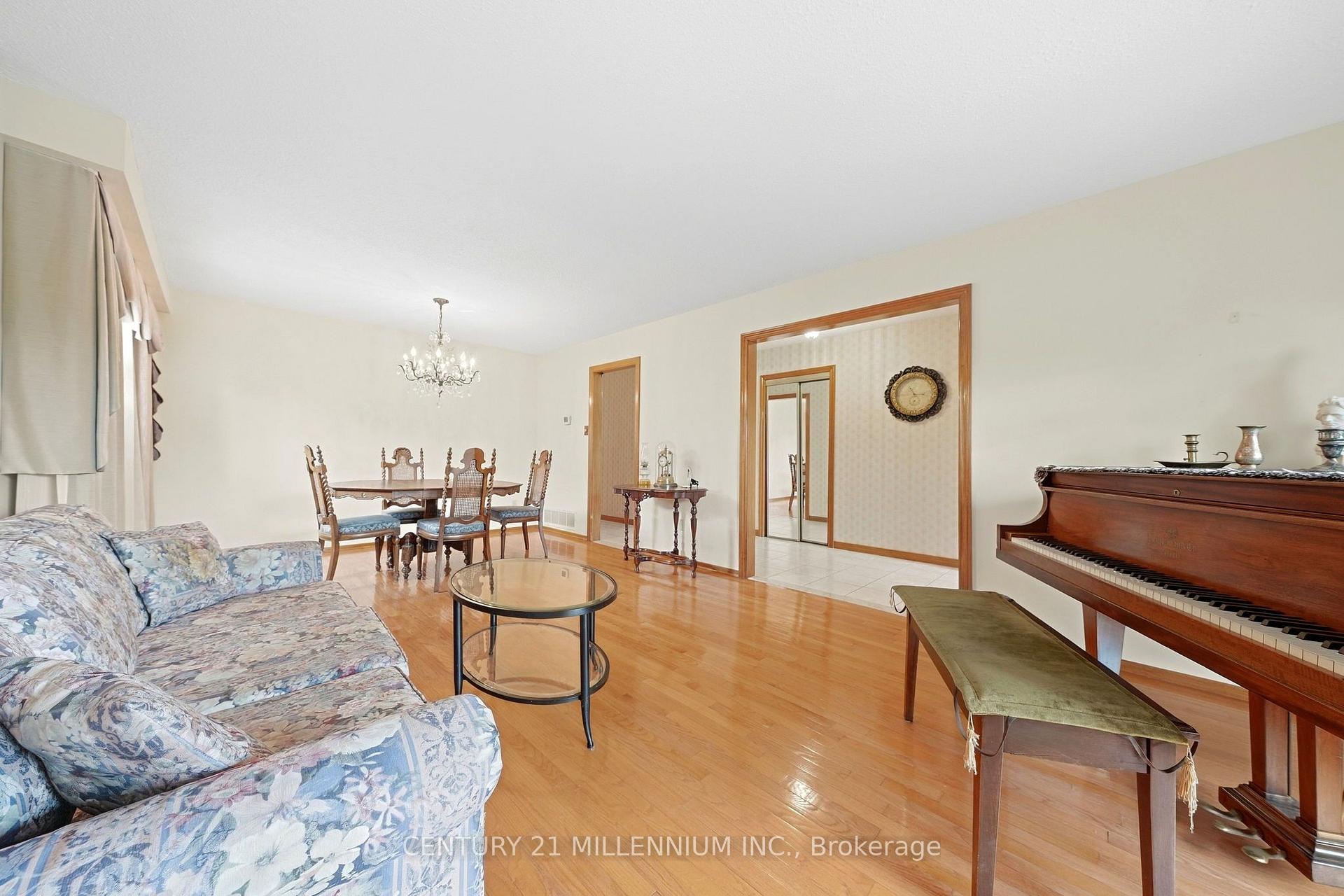 Photo 5 of 16 Jardine Street, Brampton, Northgate — HOMEH