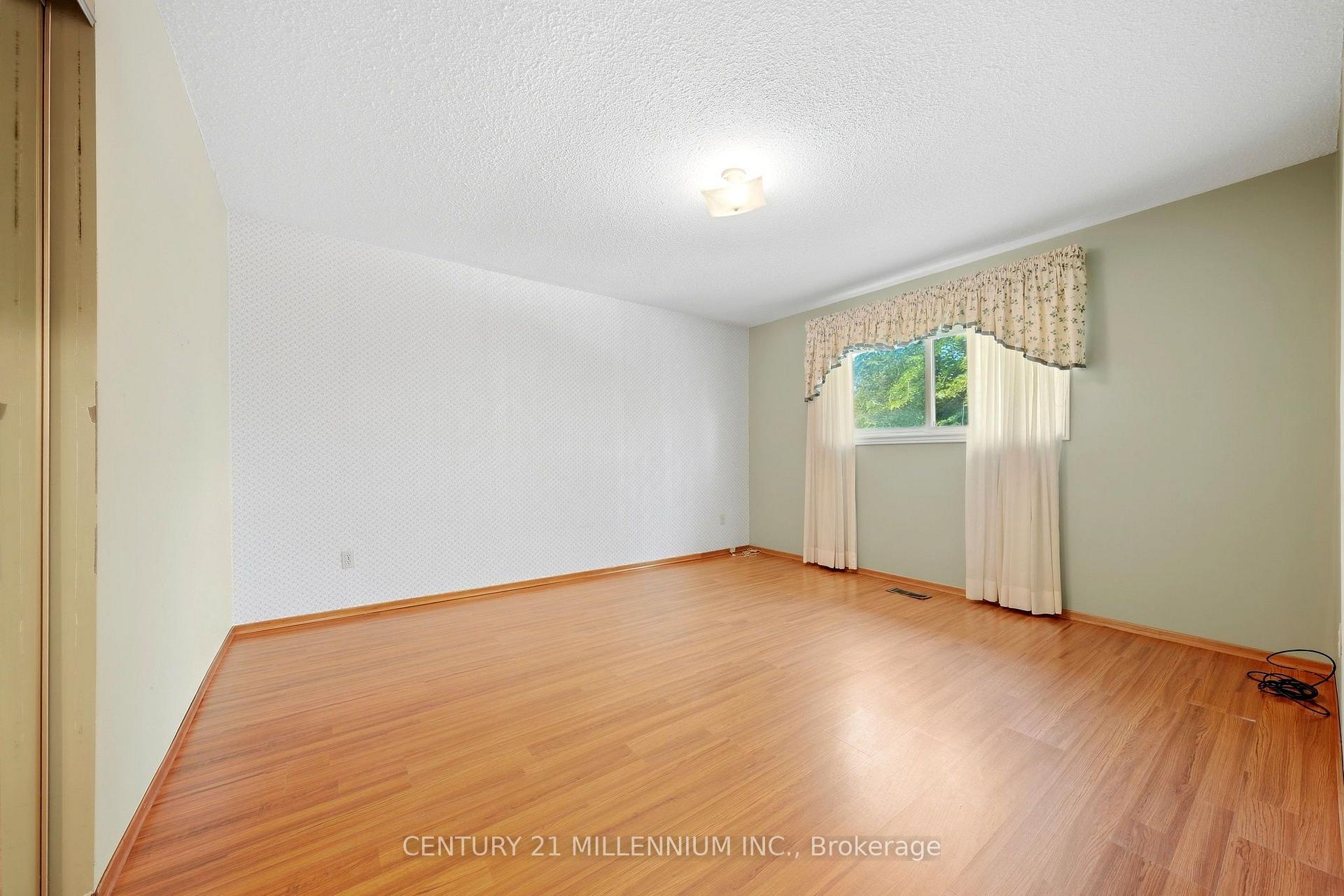 Photo 11 of 16 Jardine Street, Brampton, Northgate — HOMEH