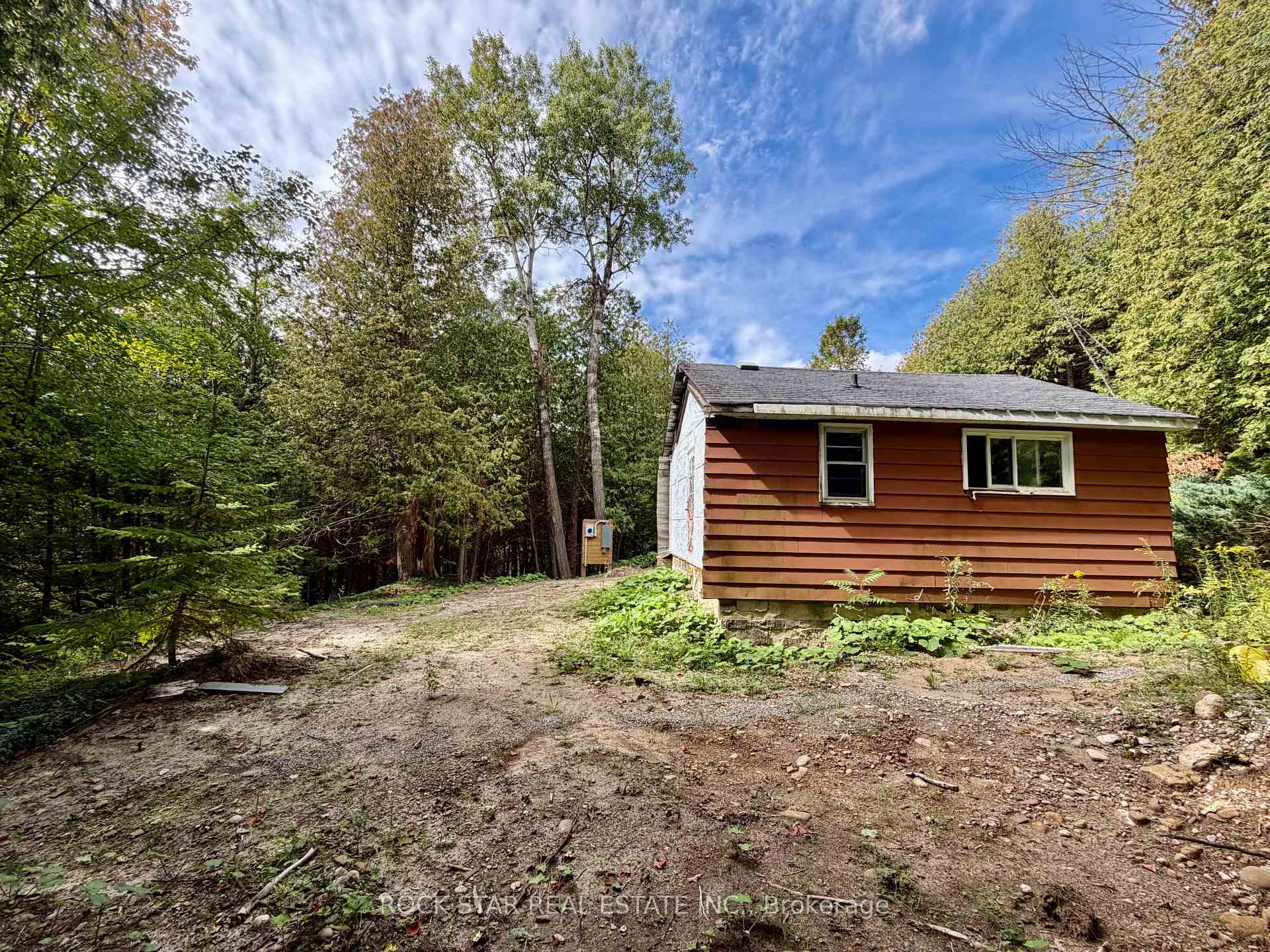Photo 17 of 713467 1st Line Ehs, Mono, Rural Mono — HOMEH