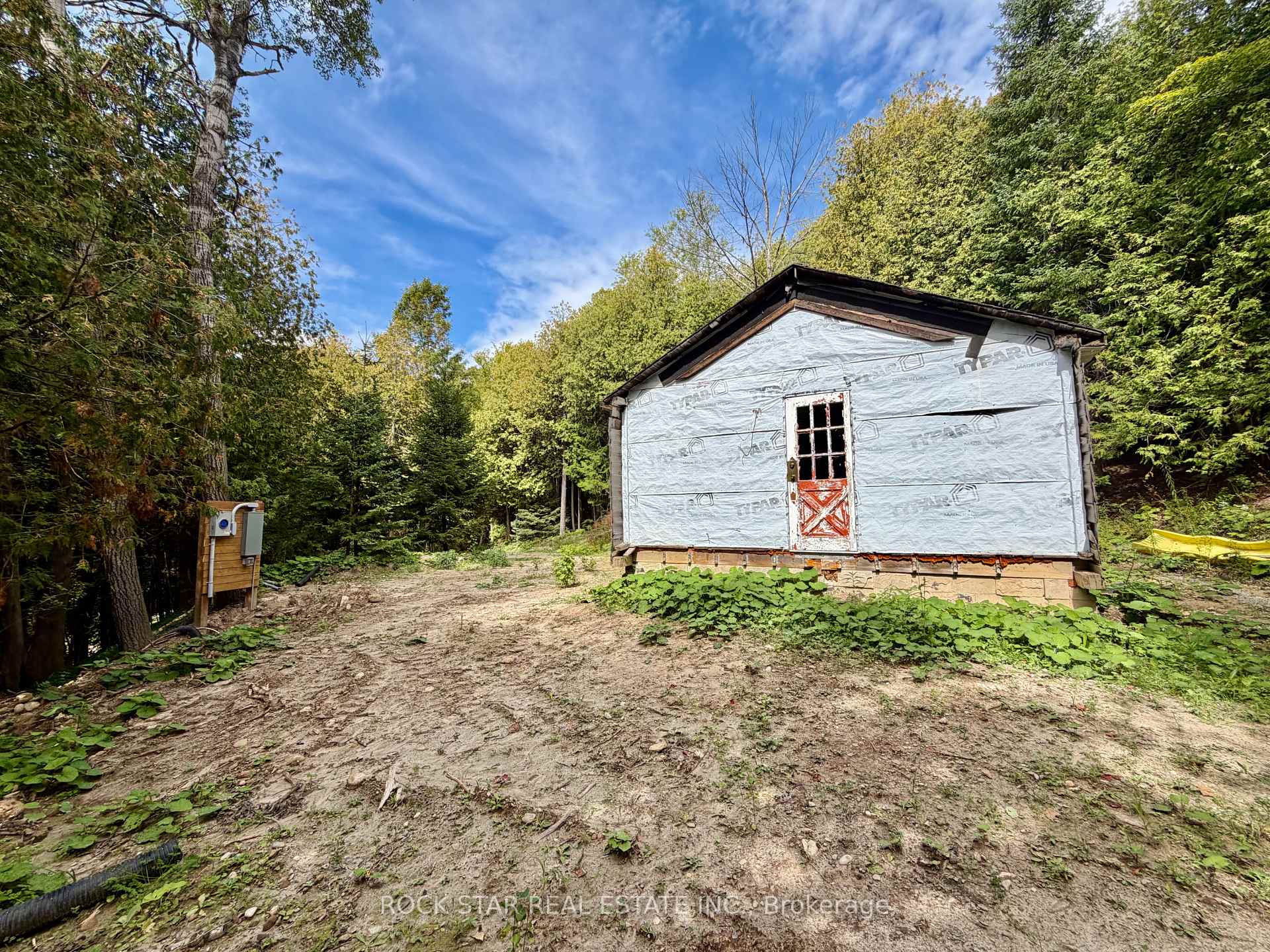 Photo 19 of 713467 1st Line Ehs, Mono, Rural Mono — HOMEH