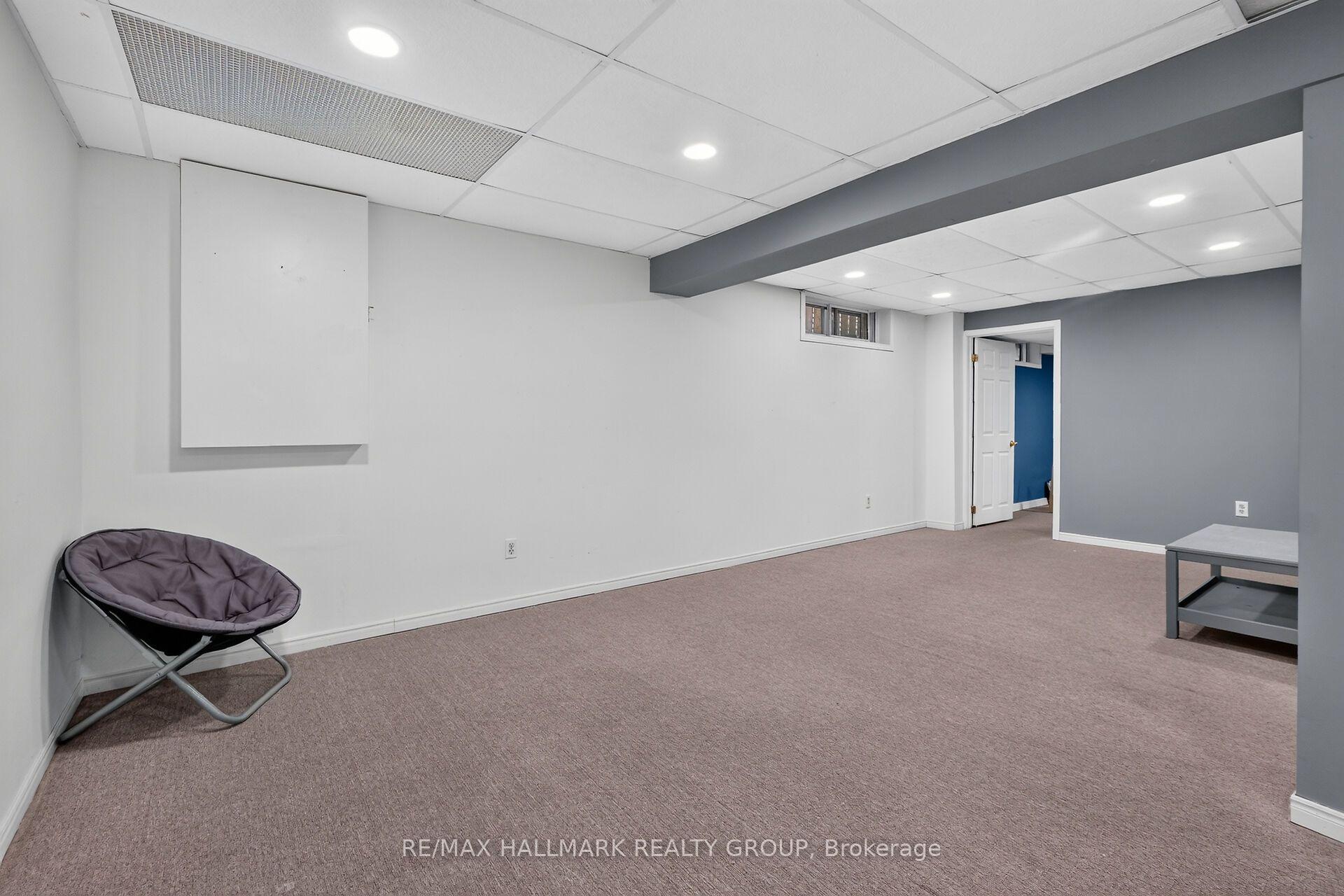Photo 18 of 502 Rougemount Crescent, Ottawa, Fallingbrook/Gardenway South — HOMEH