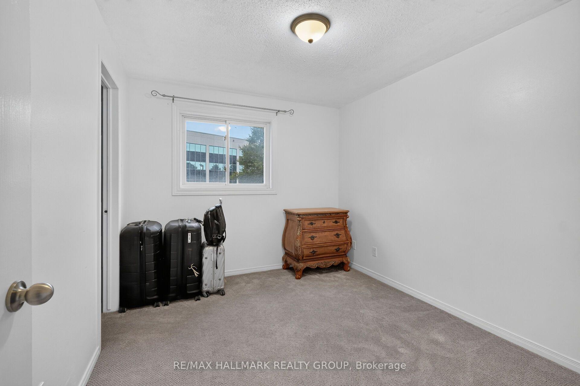 Photo 27 of 502 Rougemount Crescent, Ottawa, Fallingbrook/Gardenway South — HOMEH