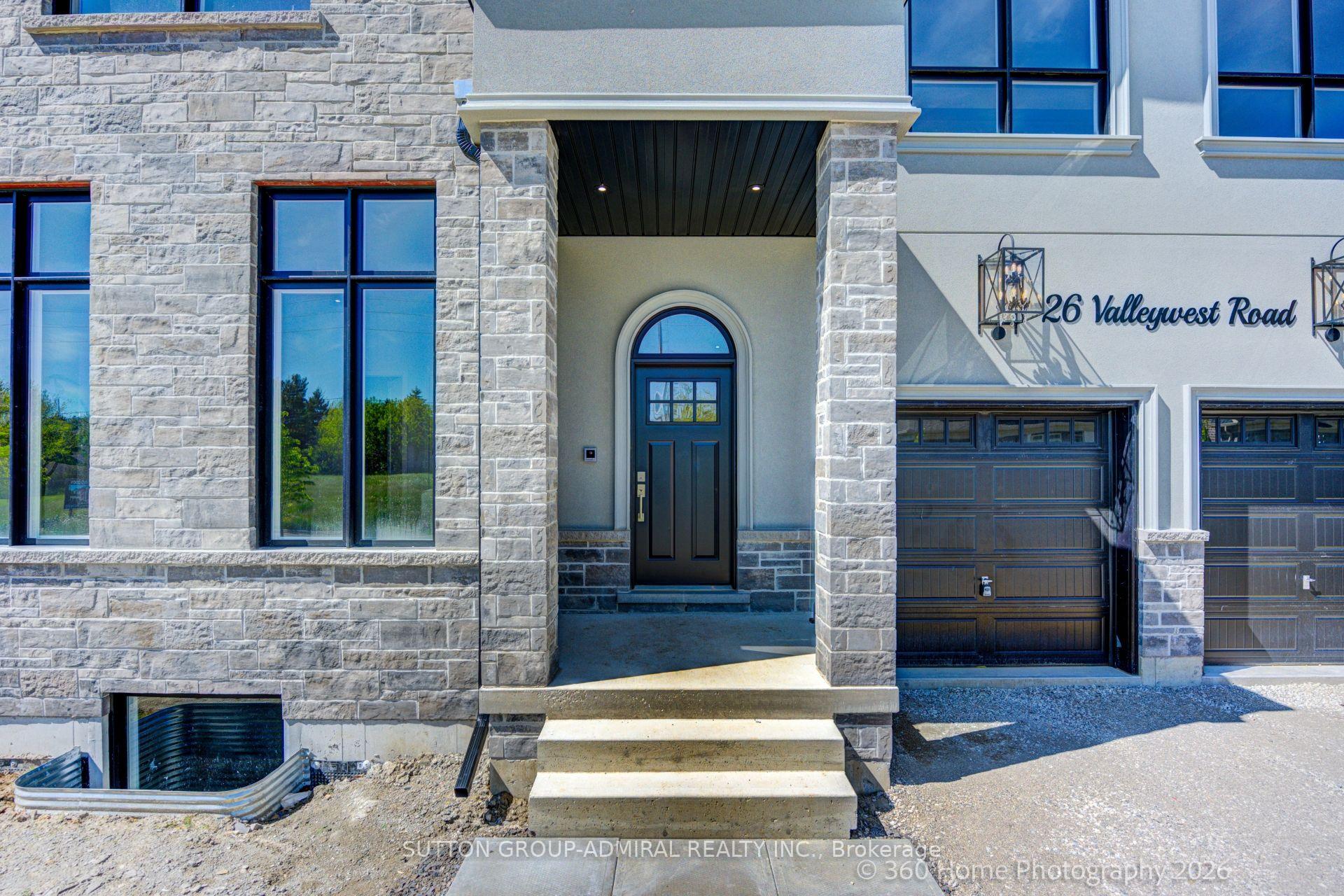 Photo 2 of 26 Valleywest Road, Brampton, Vales of Castlemore — HOMEH
