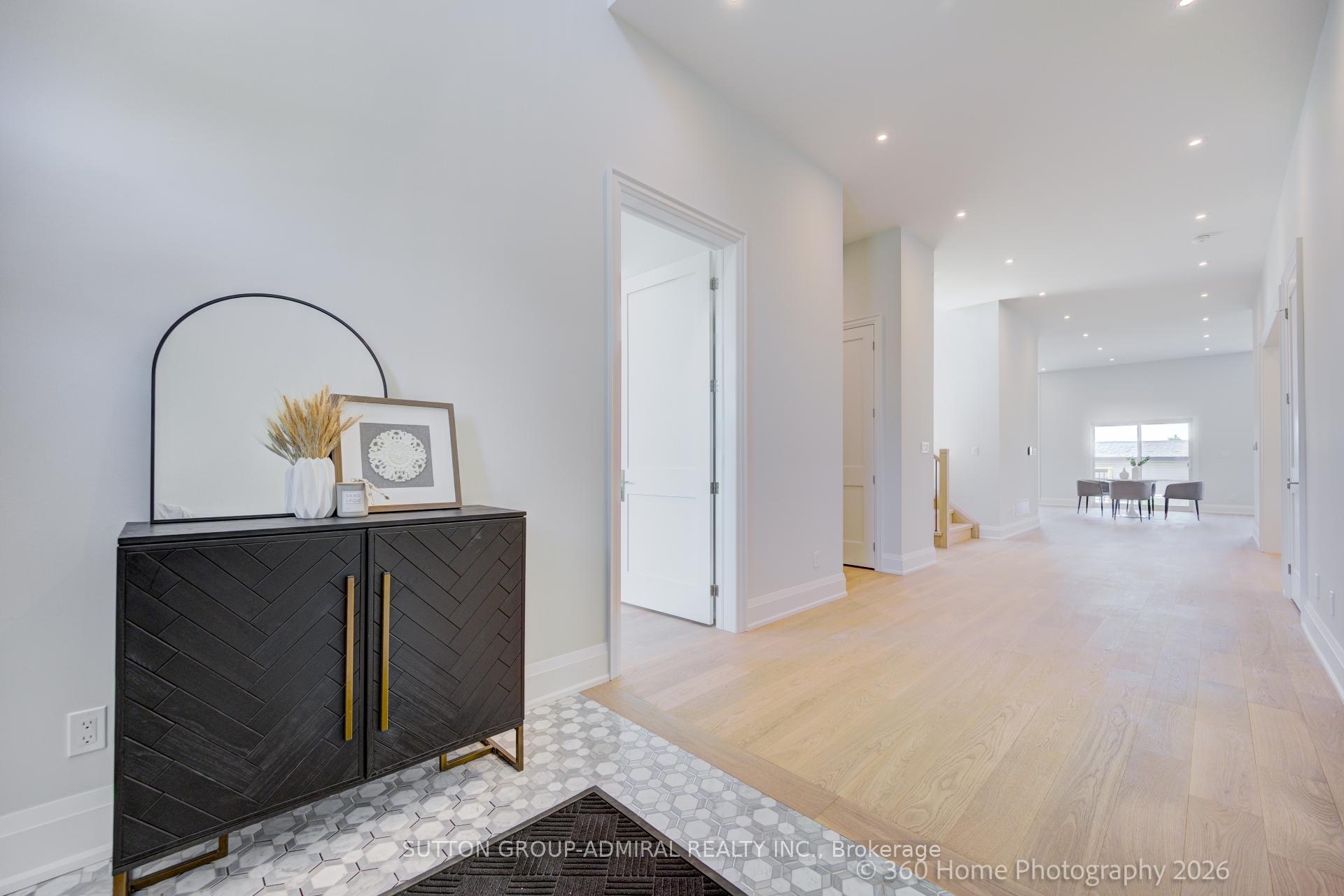 Photo 5 of 26 Valleywest Road, Brampton, Vales of Castlemore — HOMEH