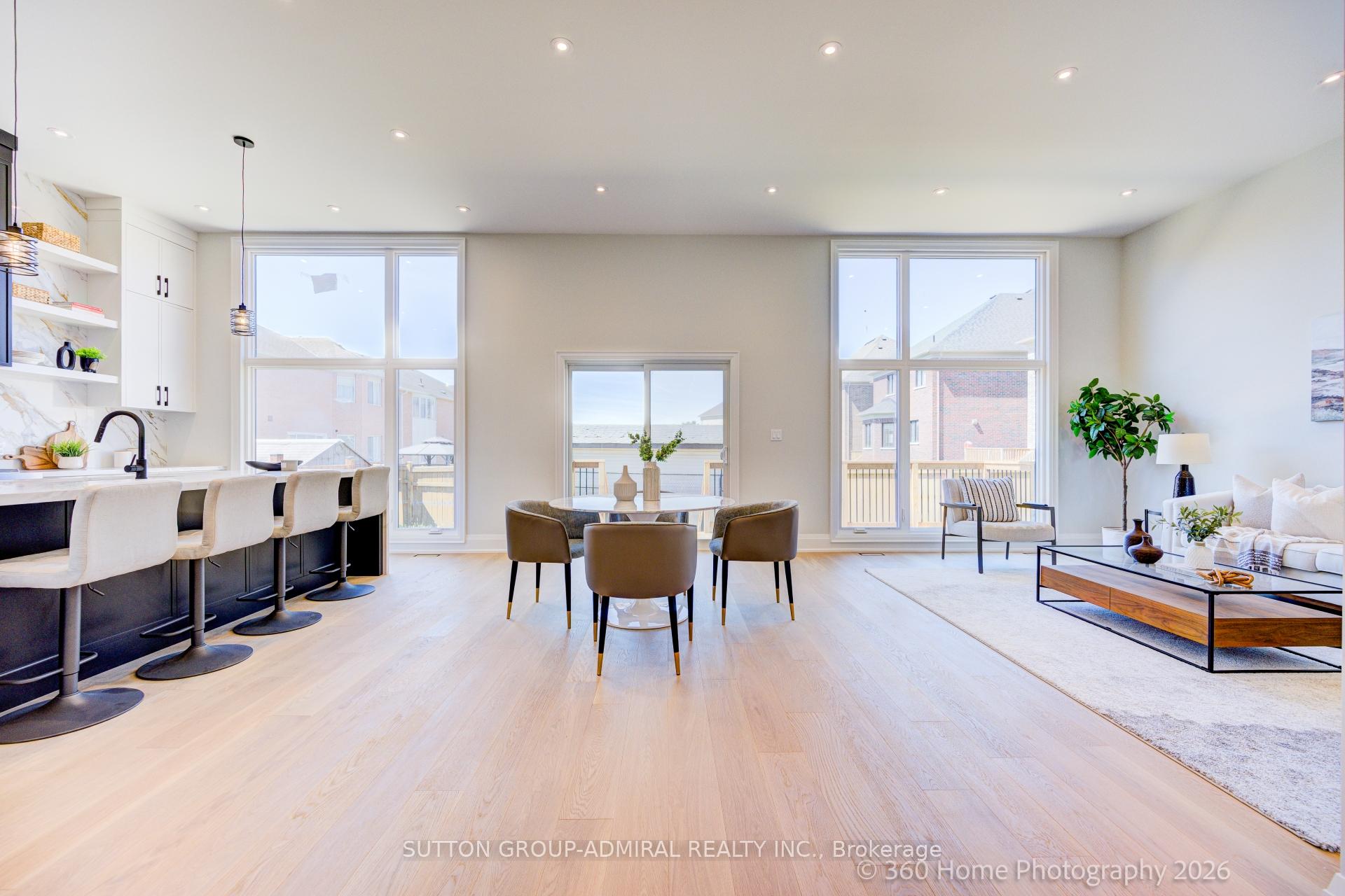 Photo 11 of 26 Valleywest Road, Brampton, Vales of Castlemore — HOMEH