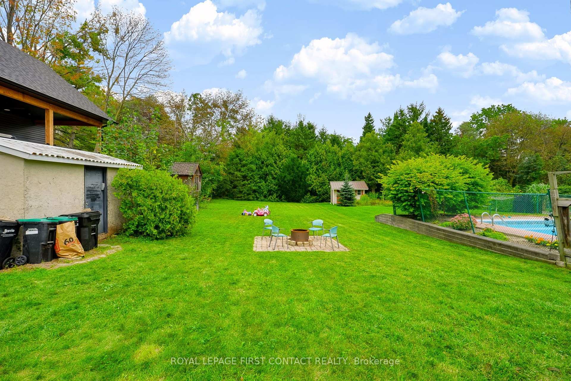 Photo 6 of 67 Vancouver Street, Barrie, Codrington — HOMEH