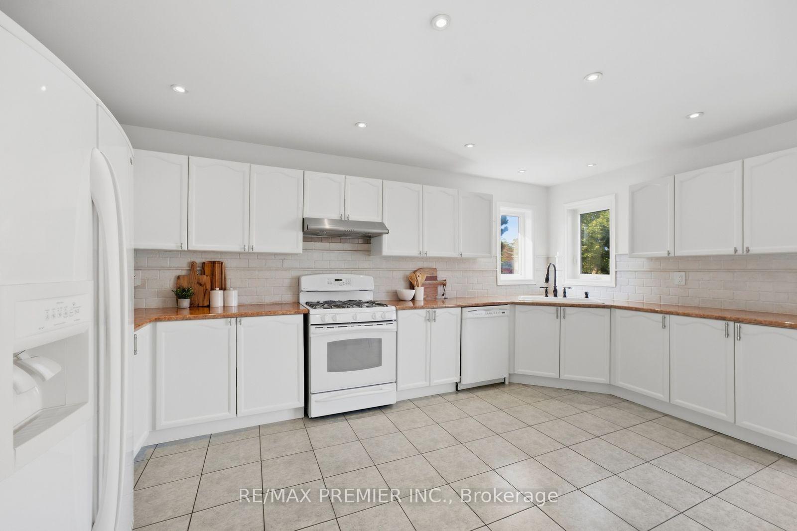 Photo 19 of 9 Sant Farm Drive, Caledon, Bolton East — HOMEH
