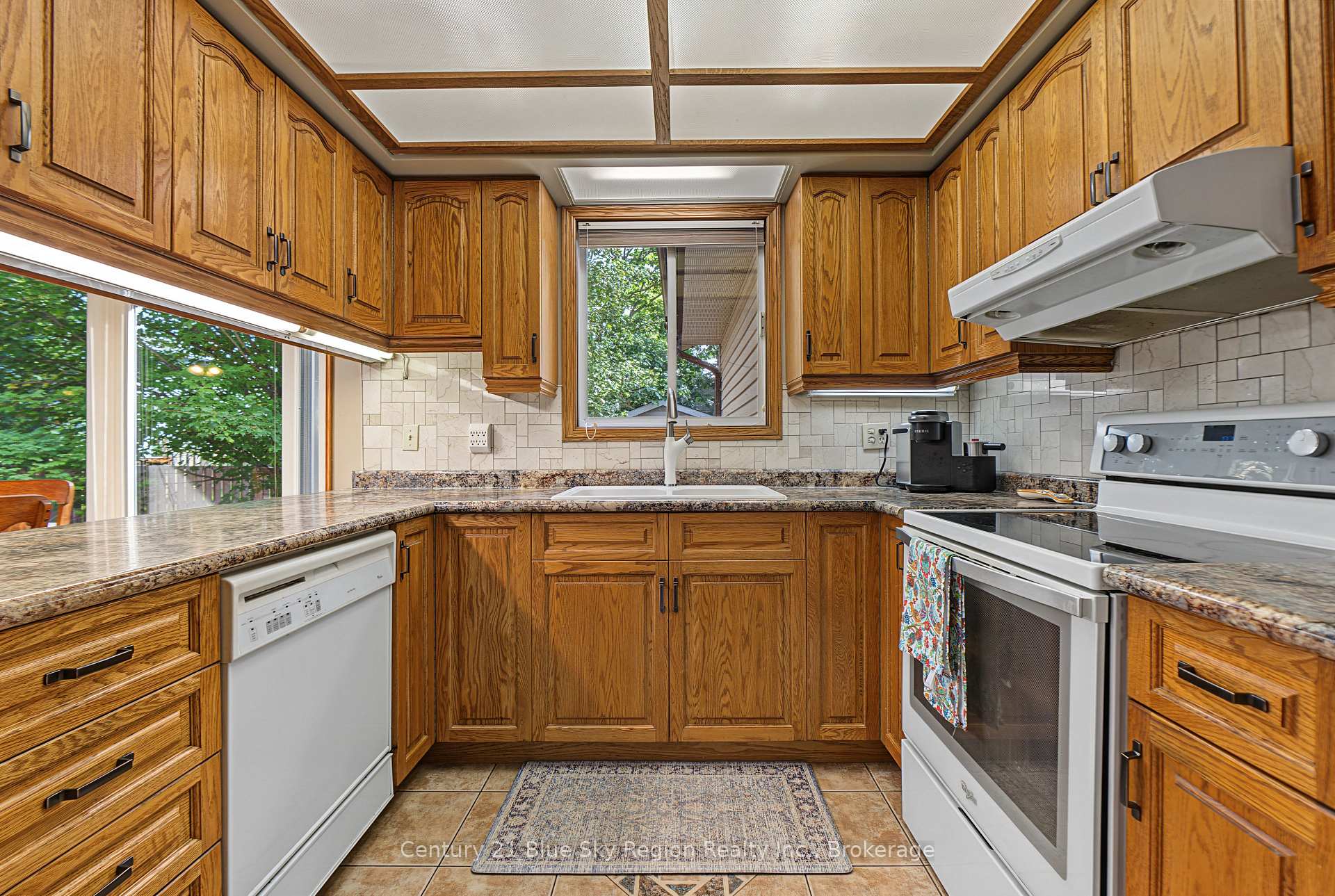 Photo 15 of 469 Maplewood Avenue, North Bay, West End — HOMEH