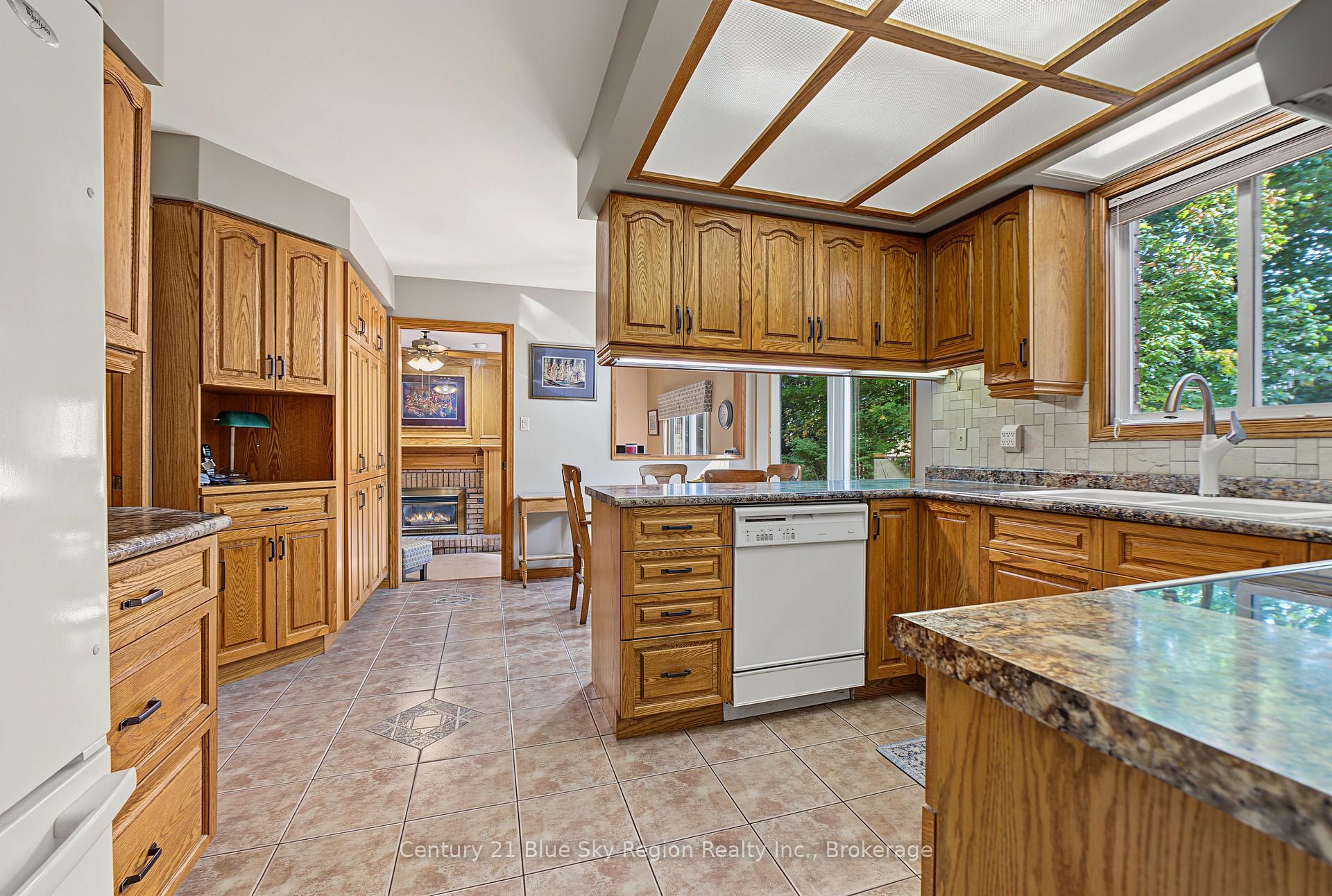Photo 17 of 469 Maplewood Avenue, North Bay, West End — HOMEH