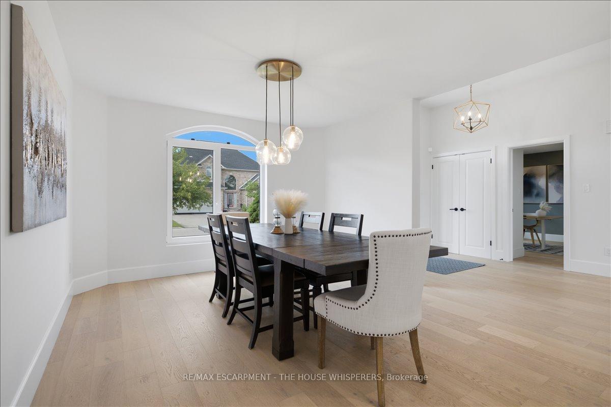 Photo 6 of 521 Falconridge Crescent, Kitchener, Bridgeport — HOMEH
