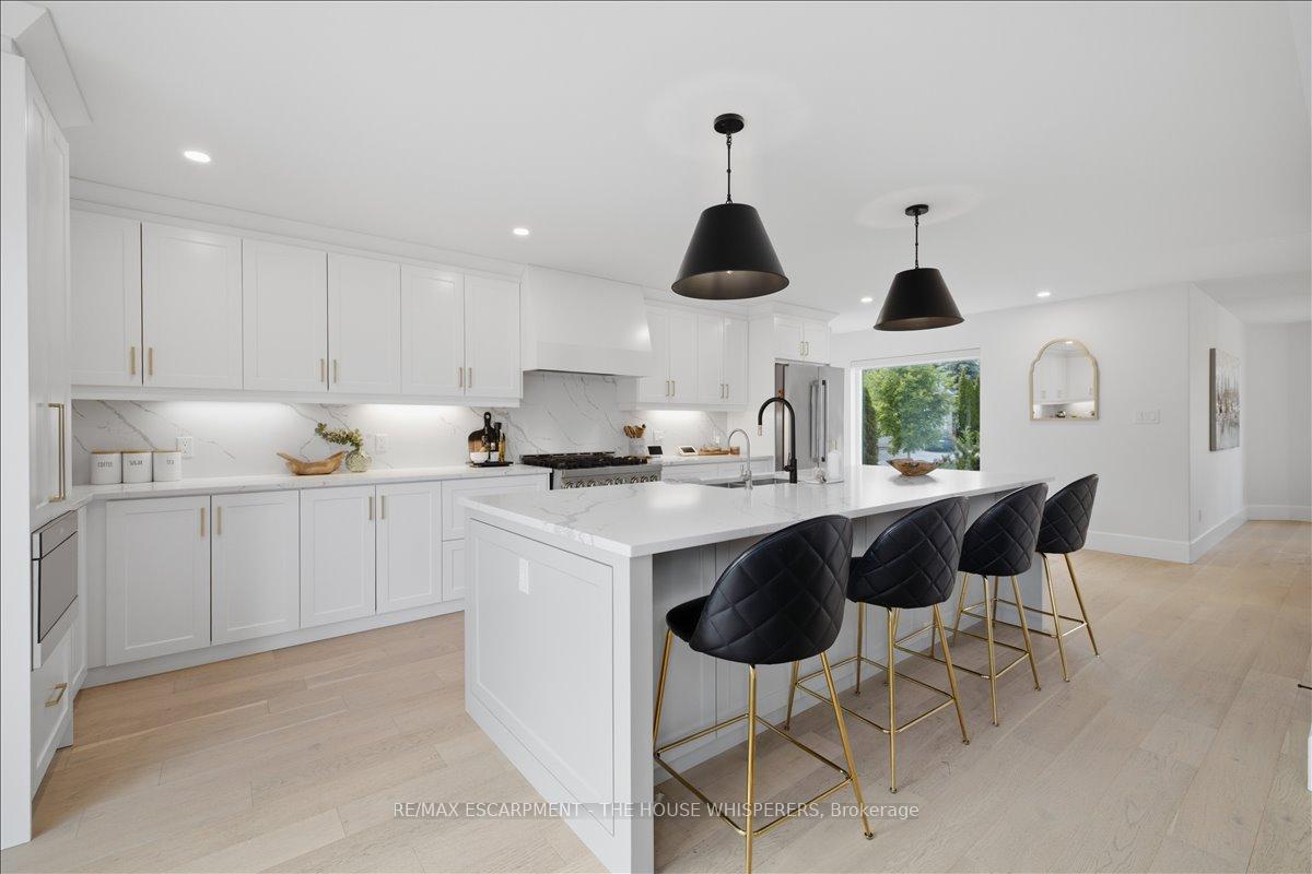 Photo 11 of 521 Falconridge Crescent, Kitchener, Bridgeport — HOMEH