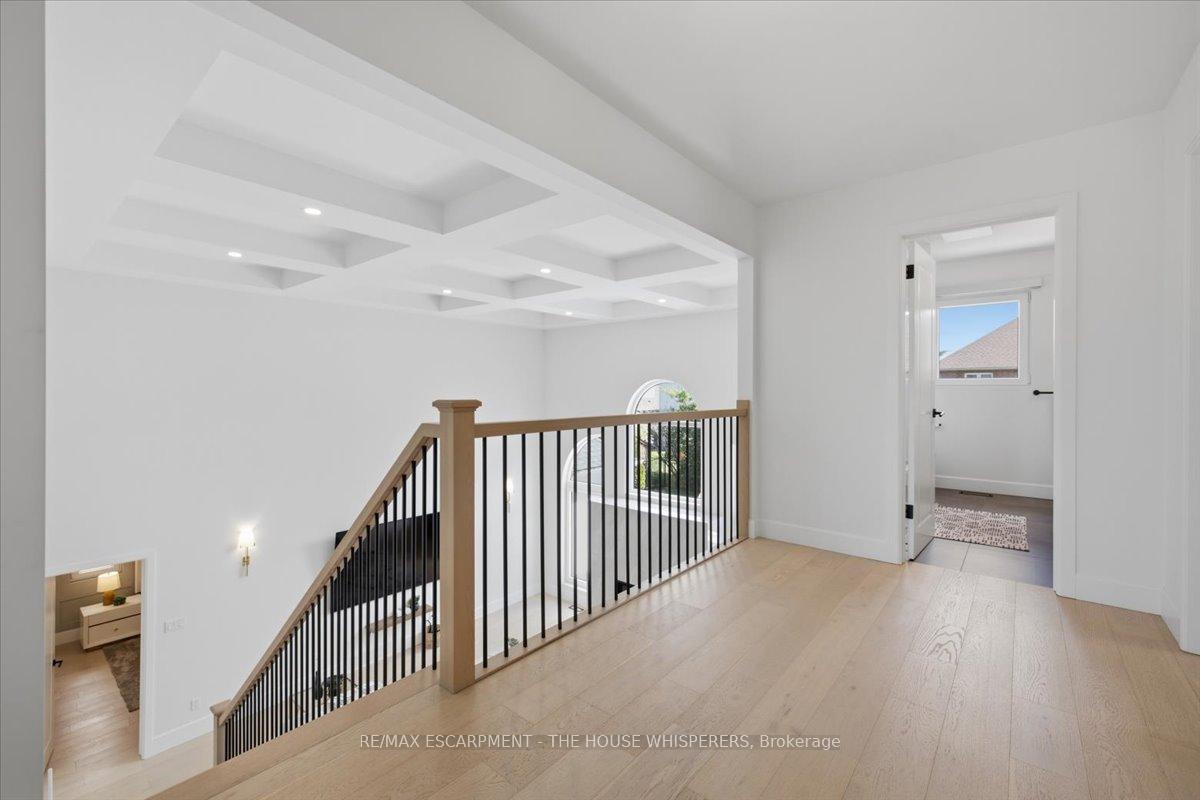 Photo 23 of 521 Falconridge Crescent, Kitchener, Bridgeport — HOMEH