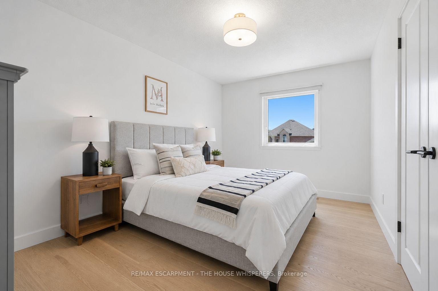 Photo 25 of 521 Falconridge Crescent, Kitchener, Bridgeport — HOMEH