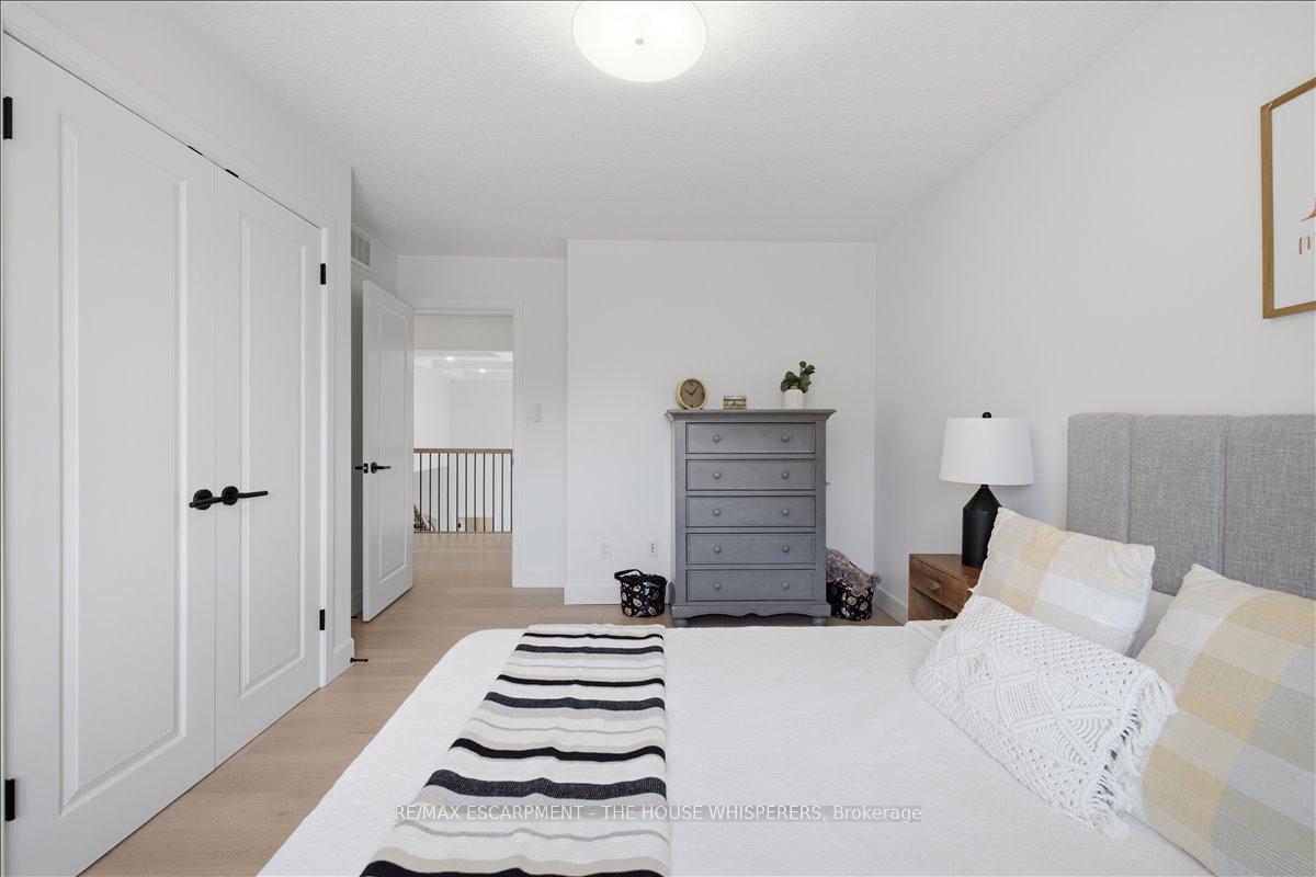 Photo 26 of 521 Falconridge Crescent, Kitchener, Bridgeport — HOMEH