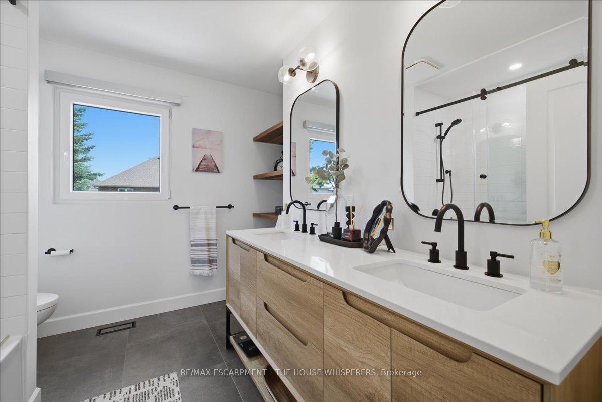 Photo 28 of 521 Falconridge Crescent, Kitchener, Bridgeport — HOMEH