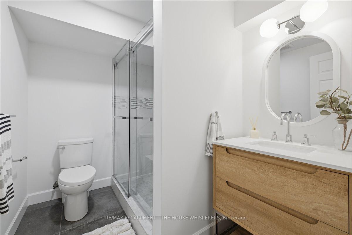 Photo 31 of 521 Falconridge Crescent, Kitchener, Bridgeport — HOMEH