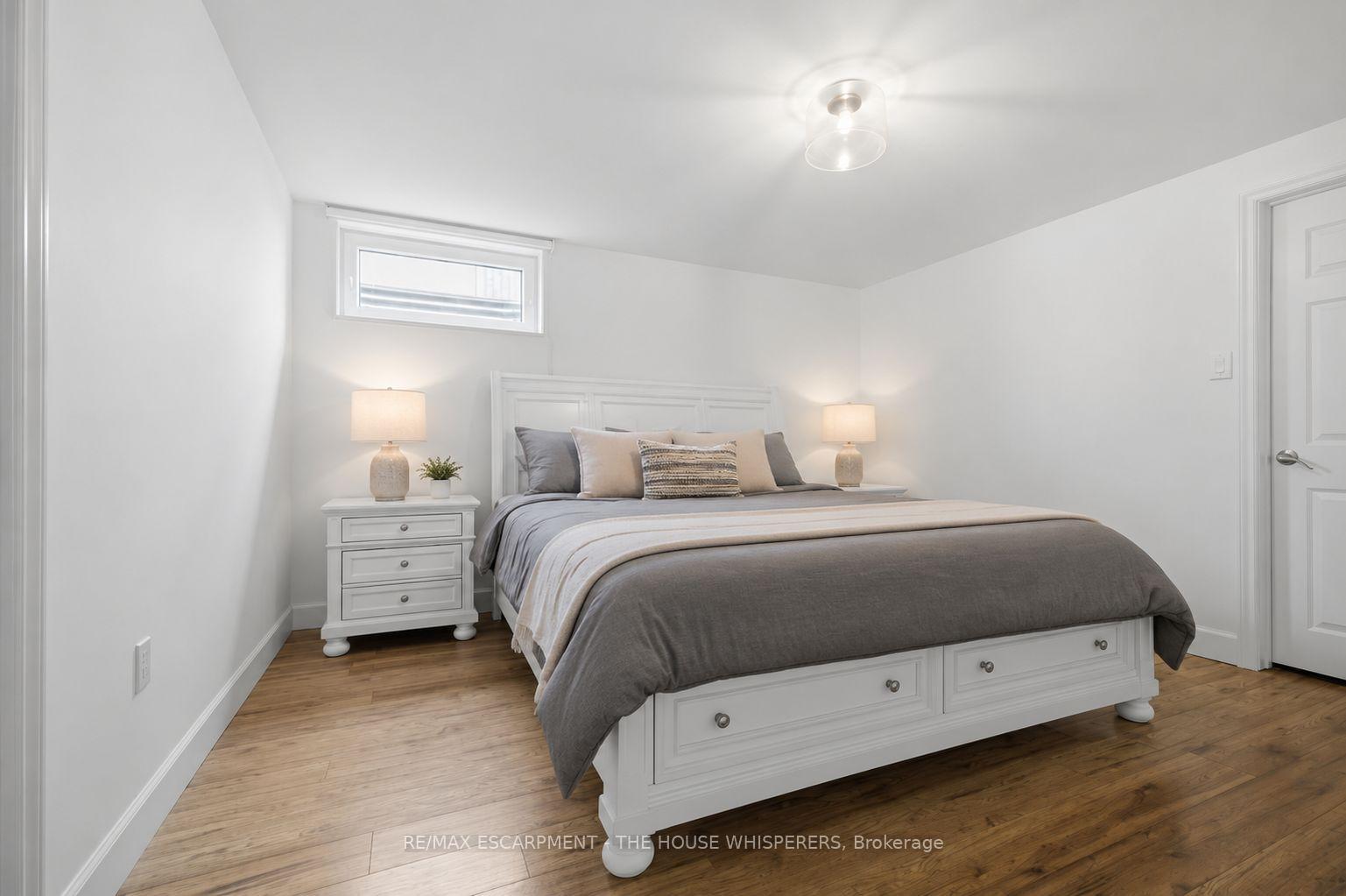 Photo 32 of 521 Falconridge Crescent, Kitchener, Bridgeport — HOMEH