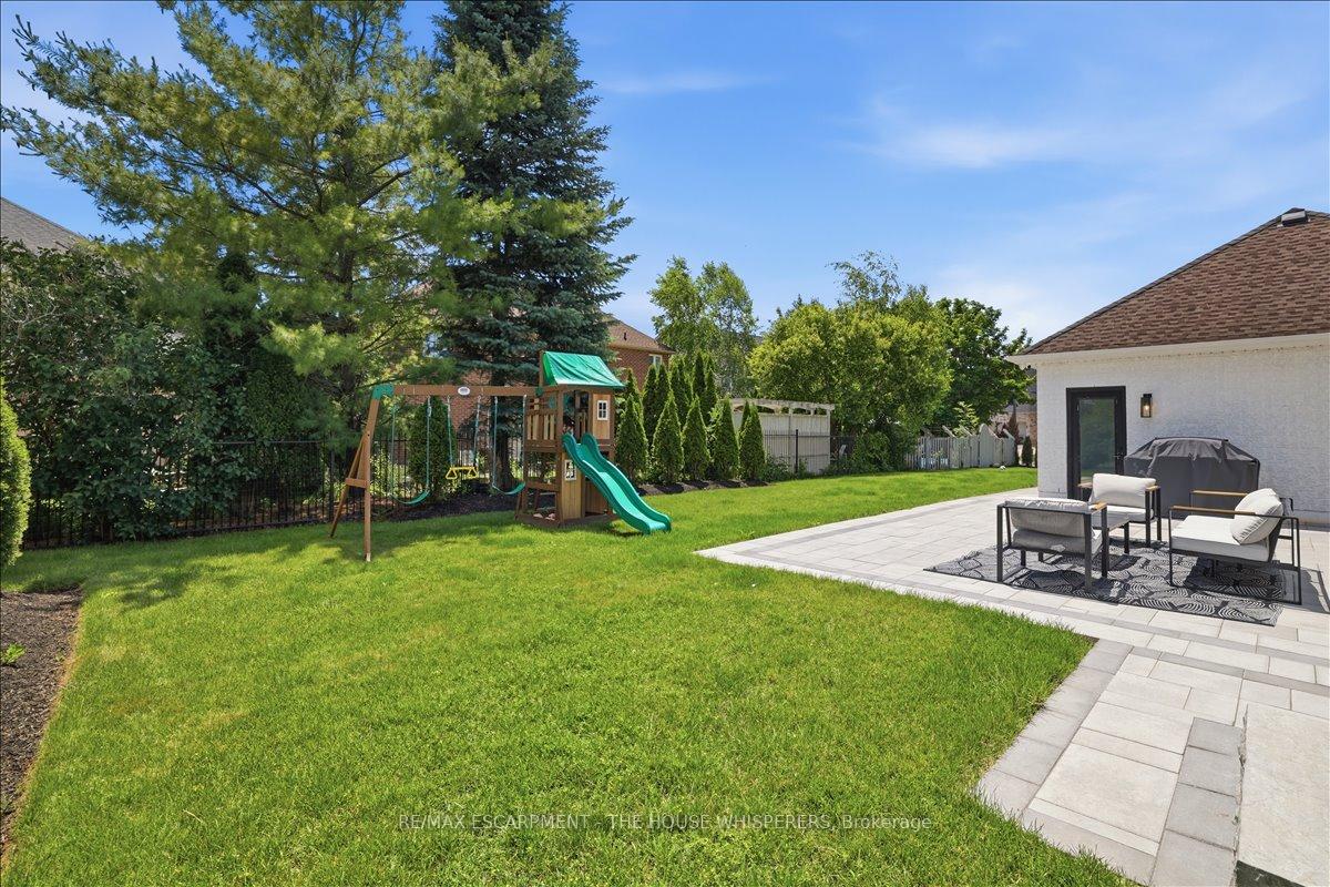 Photo 46 of 521 Falconridge Crescent, Kitchener, Bridgeport — HOMEH