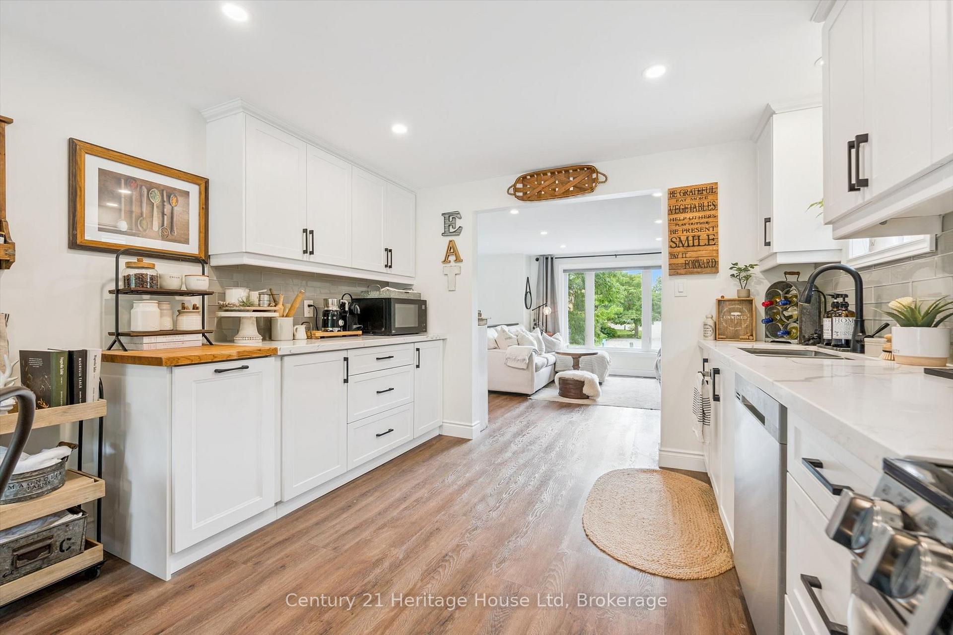 Photo 12 of 635 Hillview Road, Cambridge, Preston Heights — HOMEH