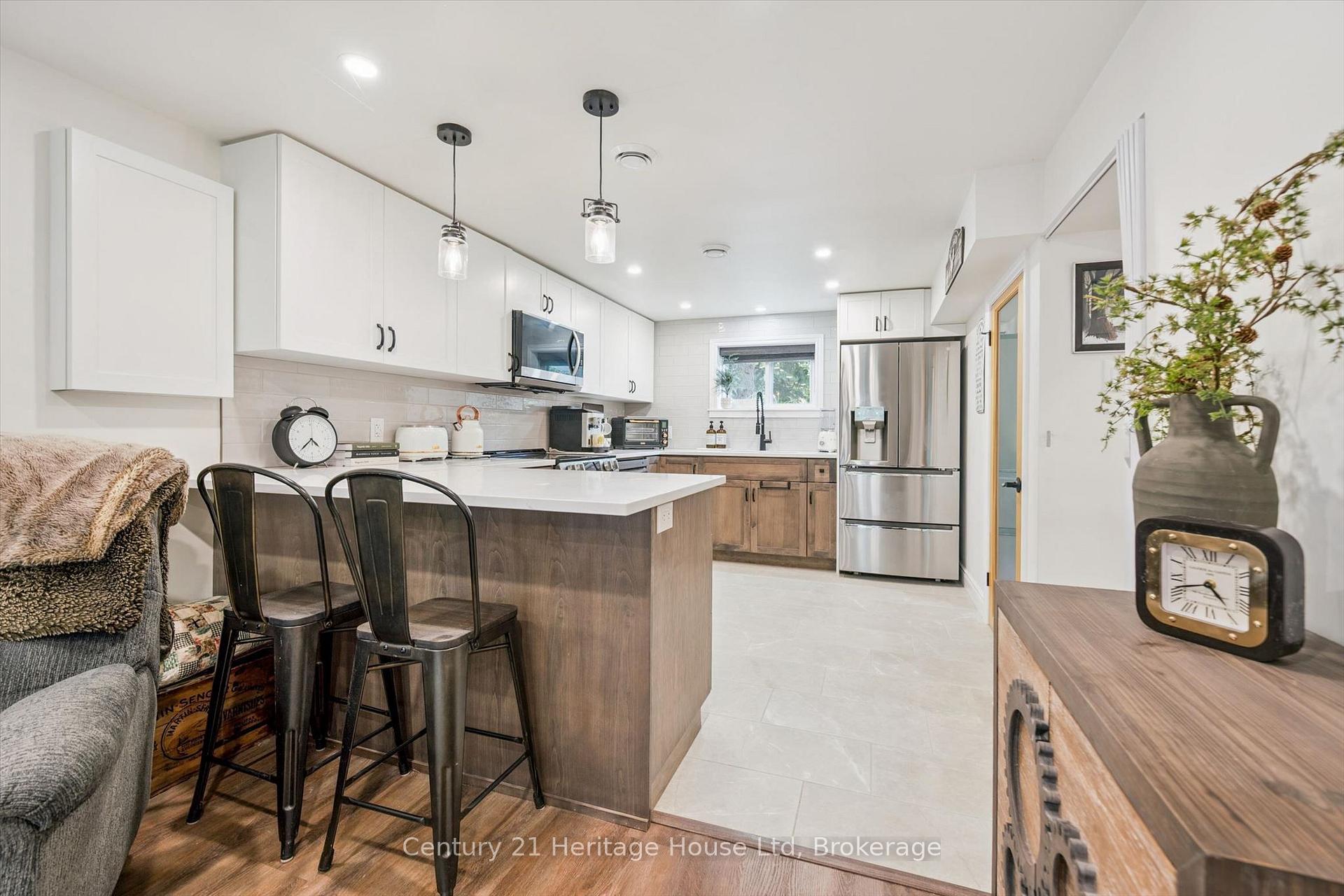 Photo 24 of 635 Hillview Road, Cambridge, Preston Heights — HOMEH