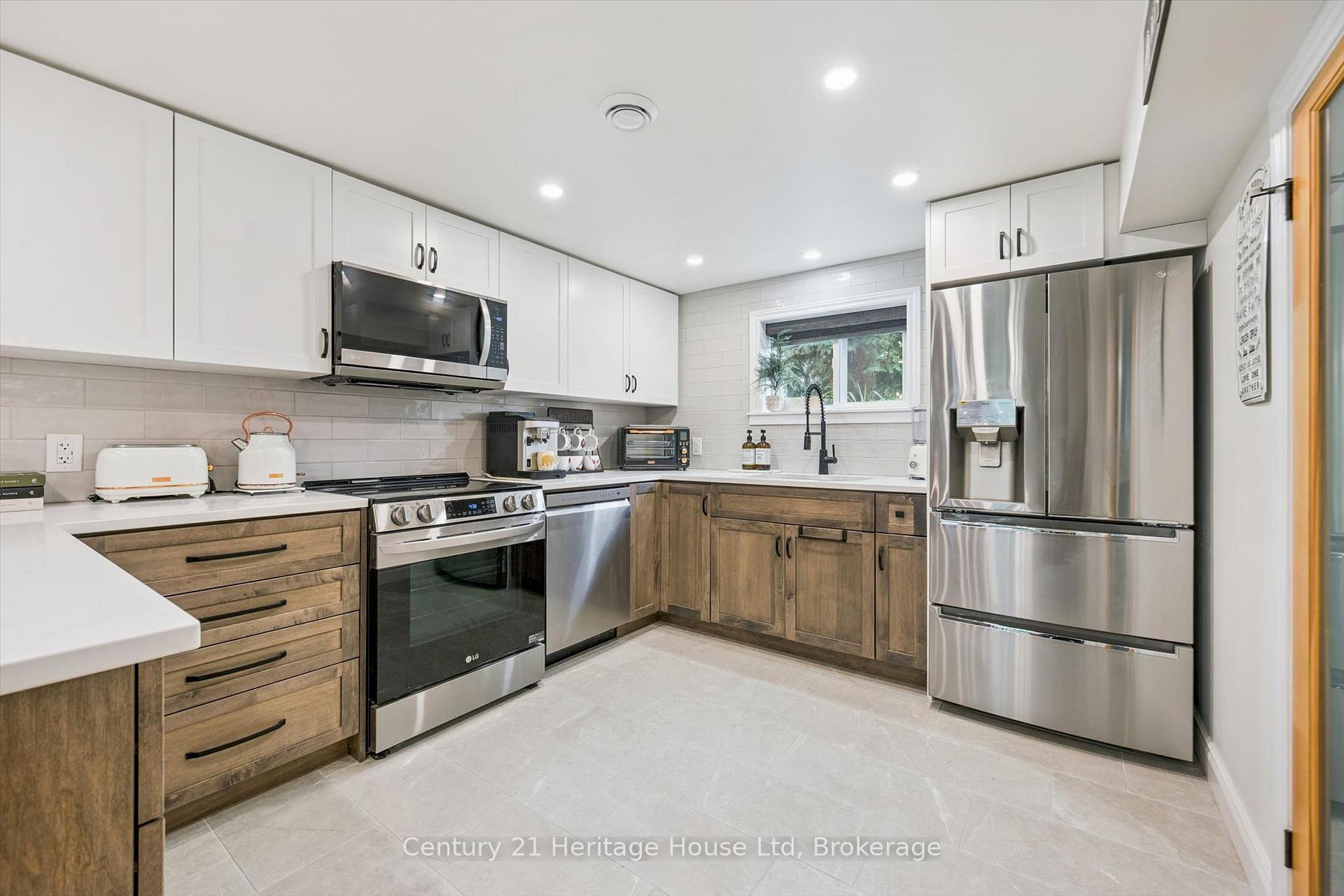 Photo 25 of 635 Hillview Road, Cambridge, Preston Heights — HOMEH