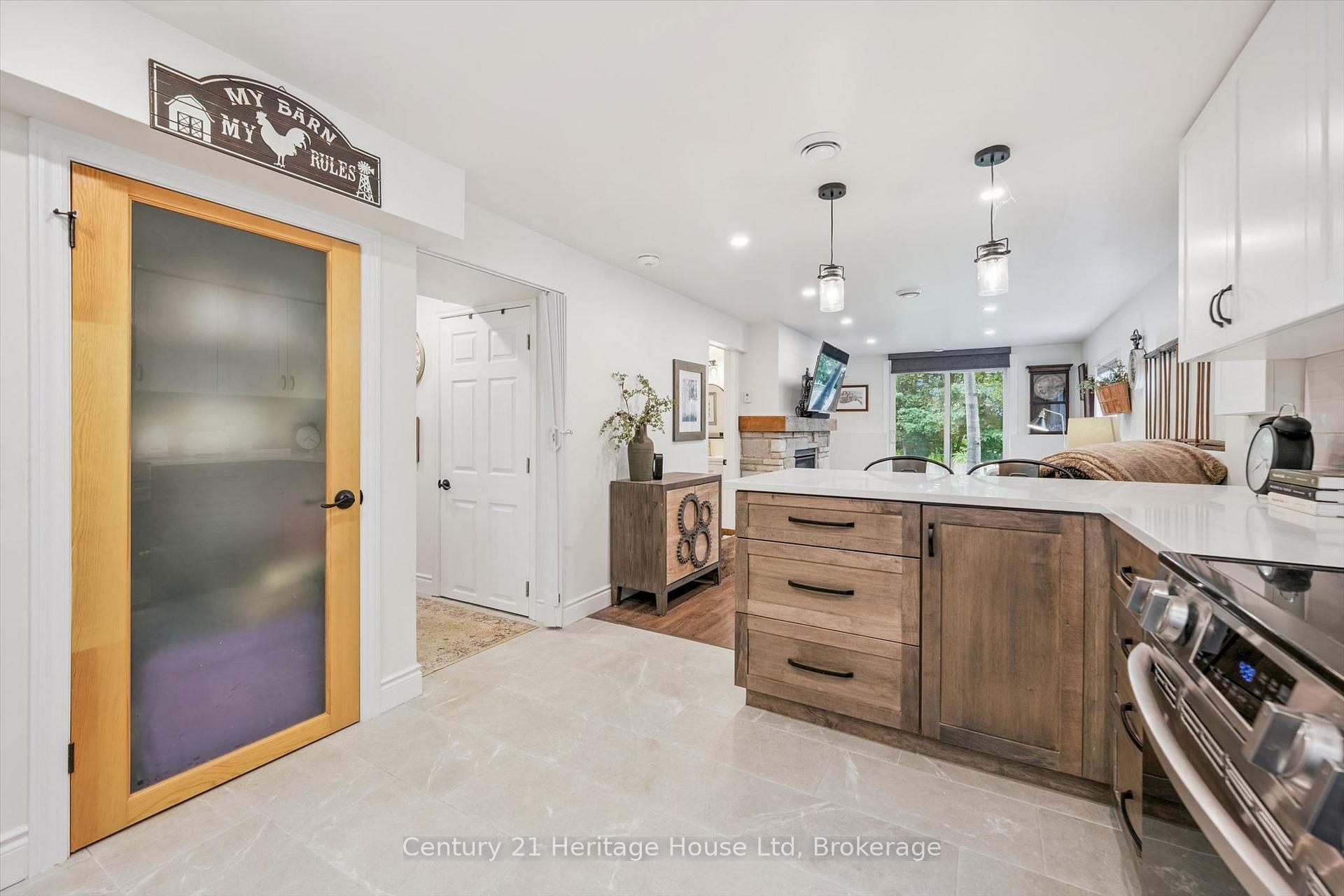 Photo 26 of 635 Hillview Road, Cambridge, Preston Heights — HOMEH