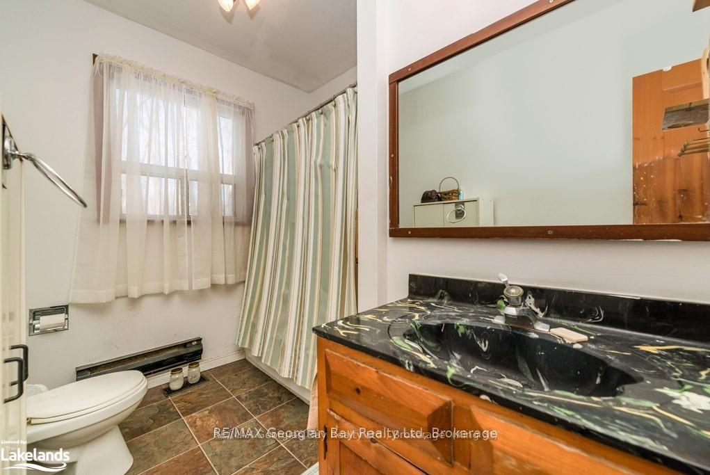 Photo 9 of 9513 County Rd 93 NE, Midland — HOMEH