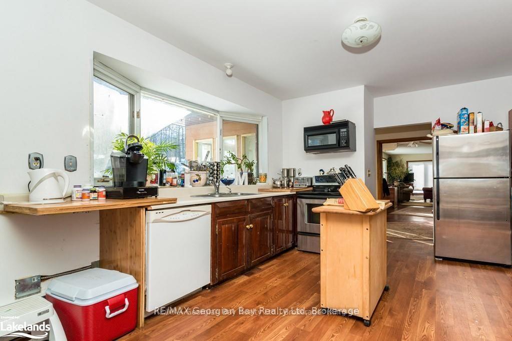 Photo 14 of 9513 County Rd 93 NE, Midland — HOMEH