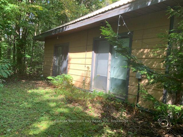Photo 20 of 9513 County Rd 93 NE, Midland — HOMEH
