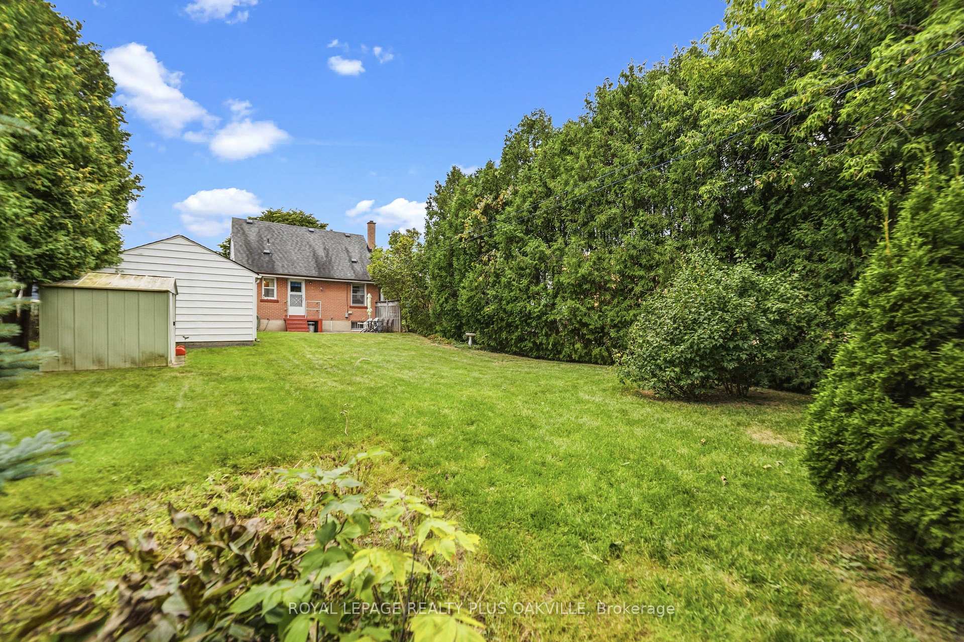 Photo 24 of 243 Jennings Crescent, Oakville, Bronte — HOMEH