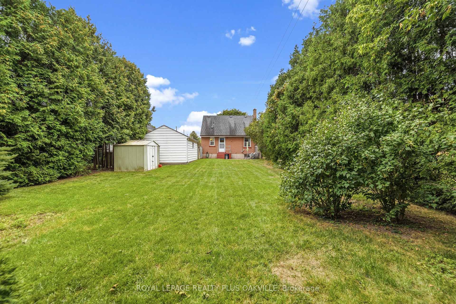 Photo 25 of 243 Jennings Crescent, Oakville, Bronte — HOMEH