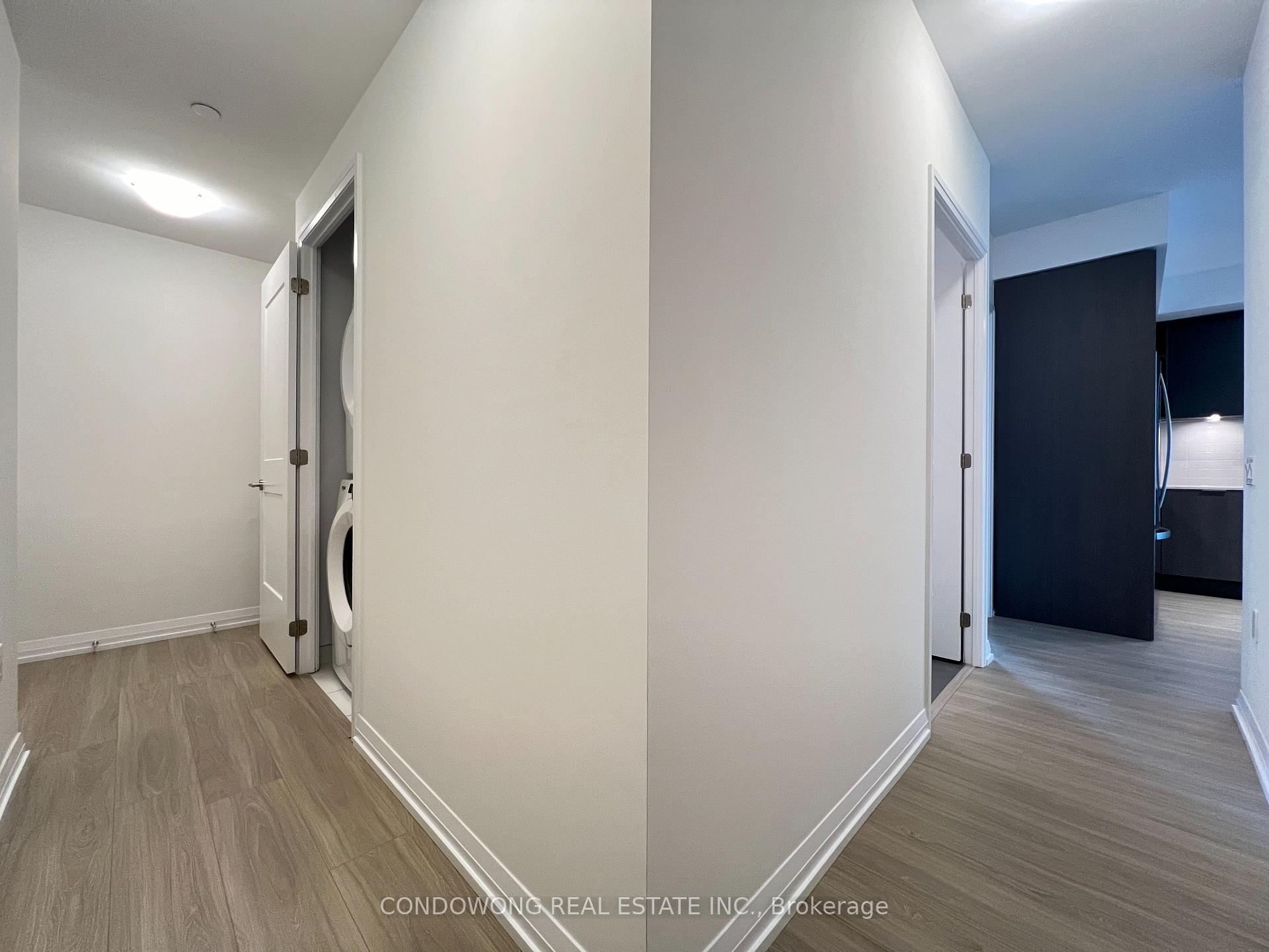 Photo 4 of Unit 1019, 50 Dunfield Avenue, Toronto, Mount Pleasant West — HOMEH