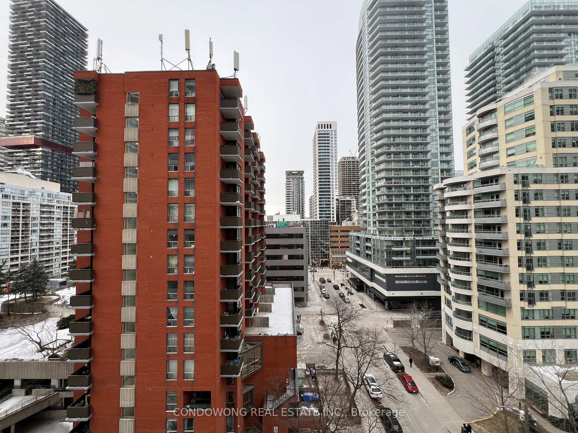 Photo 22 of Unit 1019, 50 Dunfield Avenue, Toronto, Mount Pleasant West — HOMEH