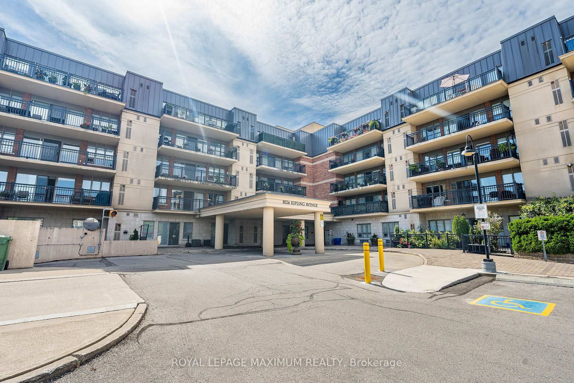 Photo 1 of Unit 305, 8026 Kipling Avenue, Vaughan, West Woodbridge — HOMEH