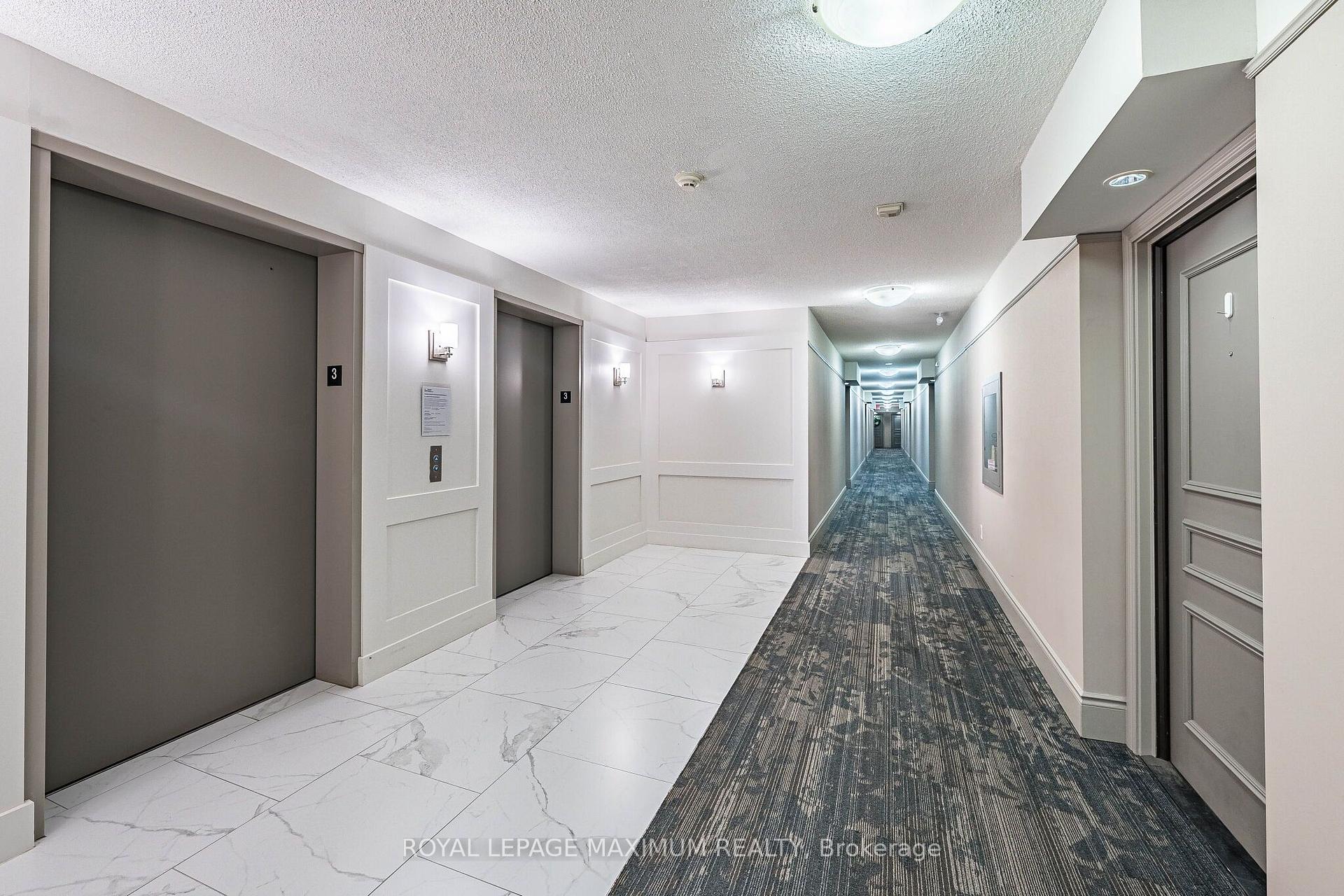 Photo 6 of Unit 305, 8026 Kipling Avenue, Vaughan, West Woodbridge — HOMEH
