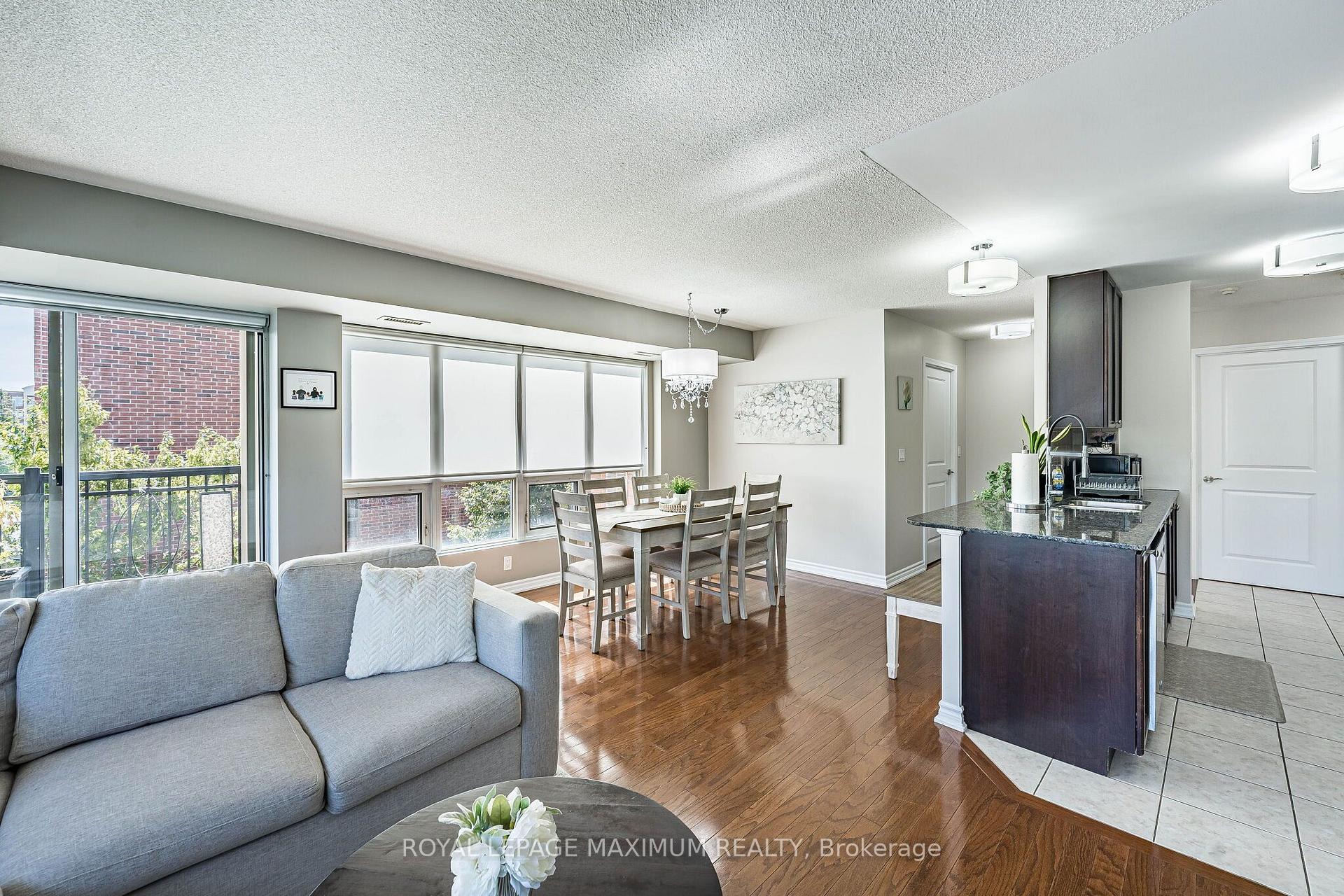 Photo 19 of Unit 305, 8026 Kipling Avenue, Vaughan, West Woodbridge — HOMEH