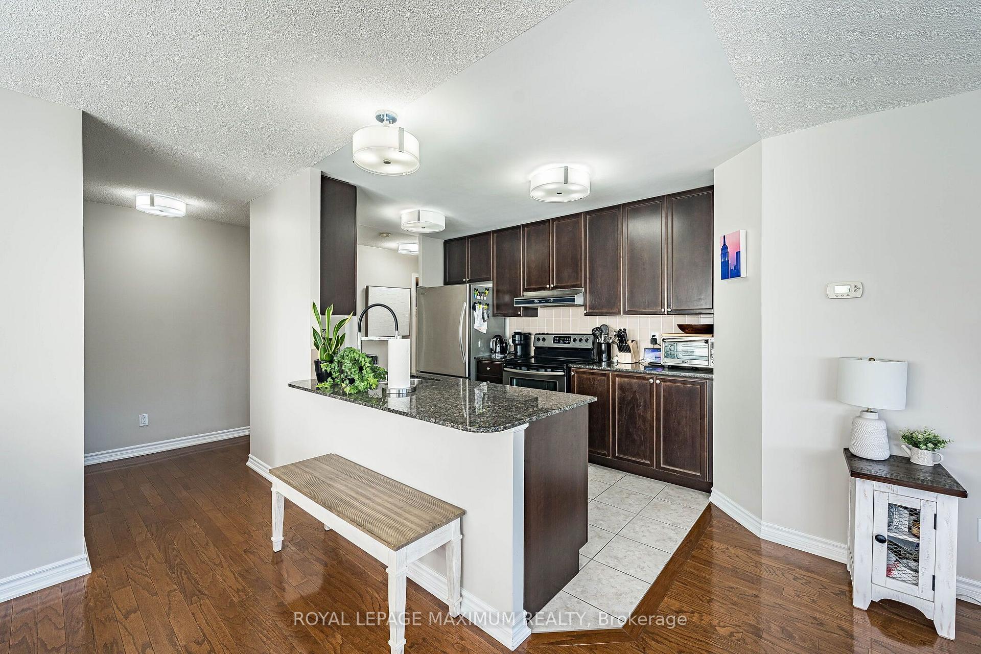 Photo 23 of Unit 305, 8026 Kipling Avenue, Vaughan, West Woodbridge — HOMEH