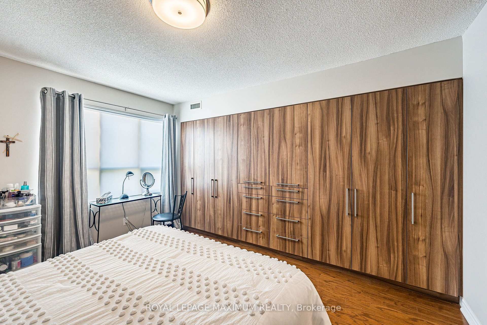 Photo 27 of Unit 305, 8026 Kipling Avenue, Vaughan, West Woodbridge — HOMEH