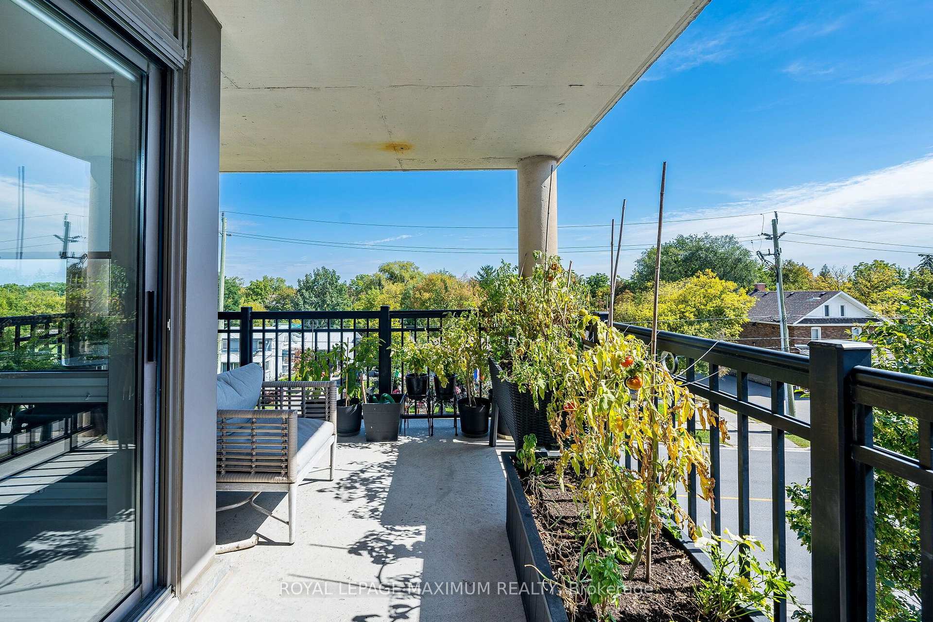 Photo 37 of Unit 305, 8026 Kipling Avenue, Vaughan, West Woodbridge — HOMEH